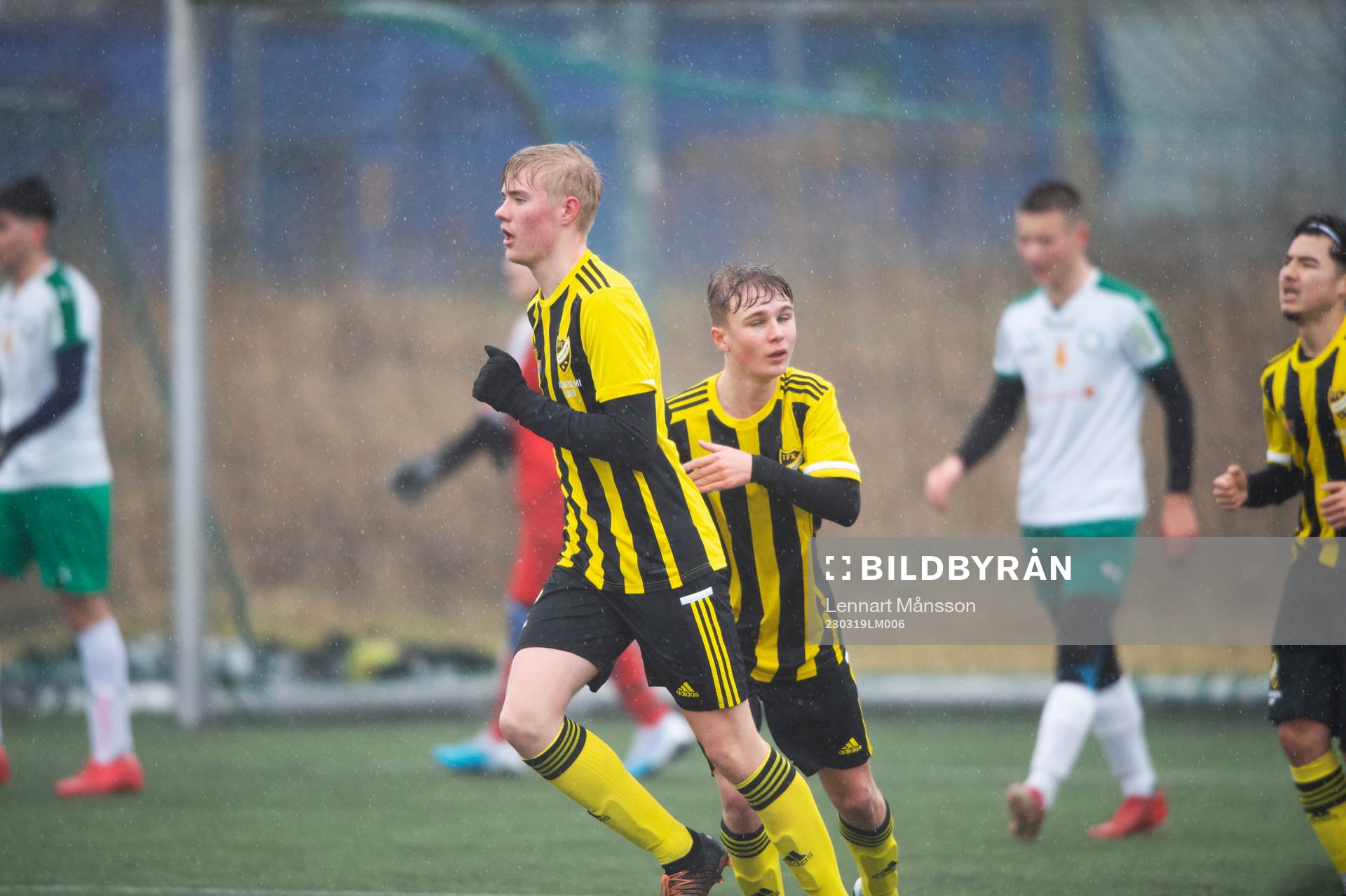  IFK Hässleholms  Linus Roslund i matchen i DM för pojkar U17 mellan  IFK Hässleholm och Klippans Förenade FF i Hässleholm 19 mars 2023.