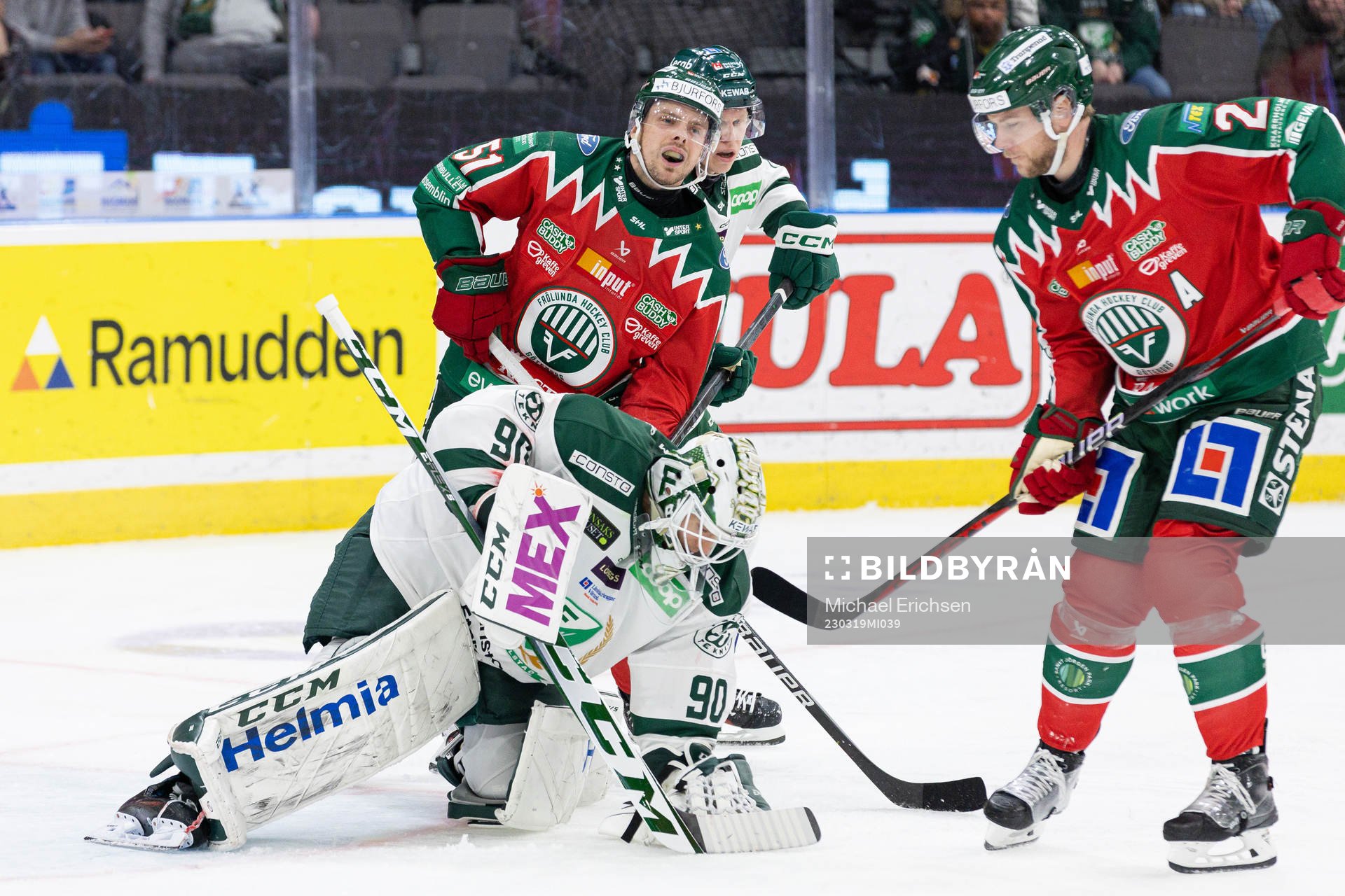 Färjestads målvakt Matthew Tomkins och Frölundas Mats