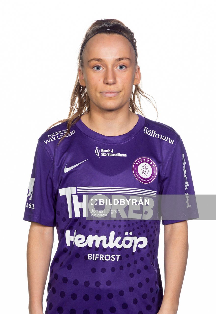 Jitex Magda Le Therisien poserar för ett porträtt den 20 mars 2023 i Göteborg.