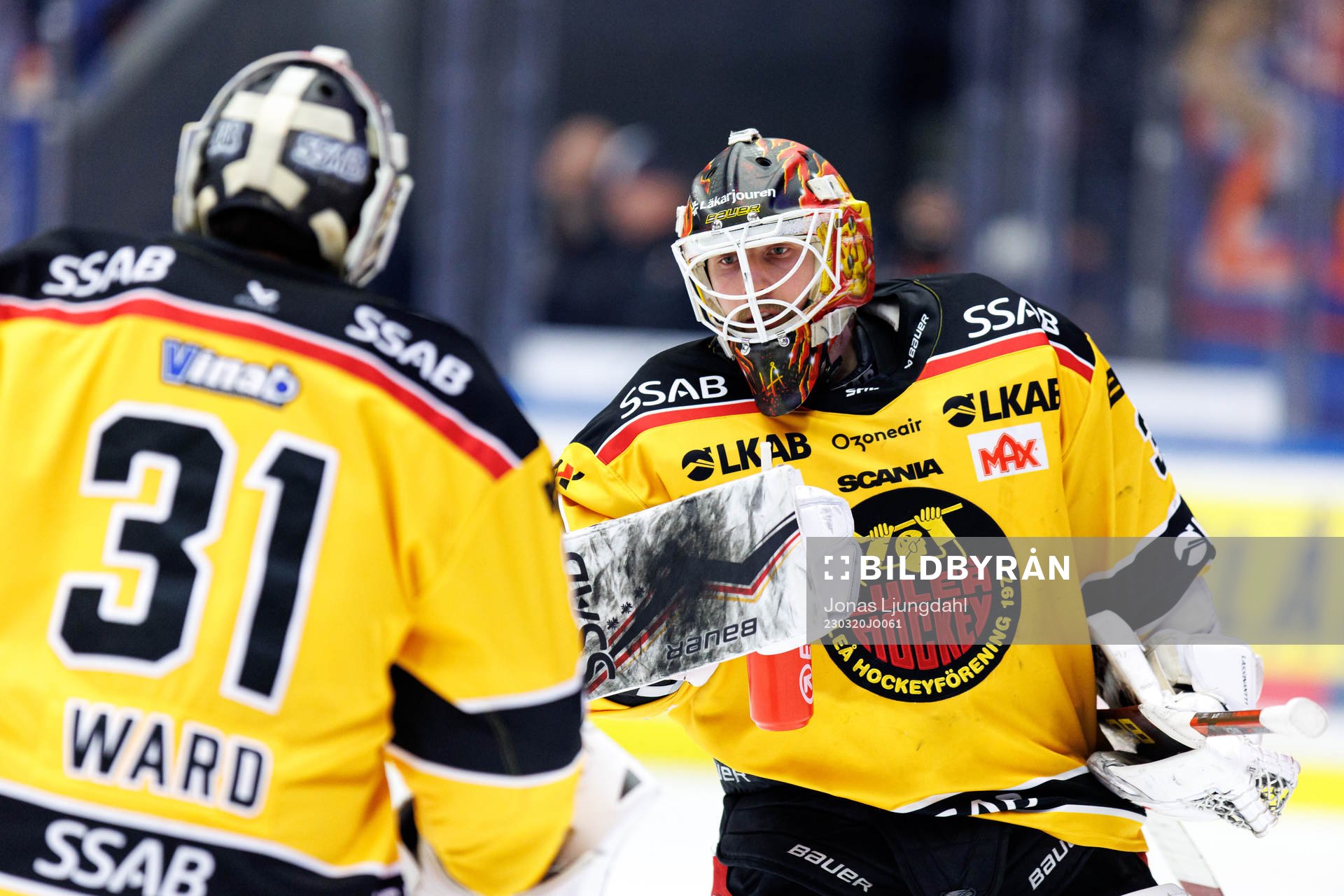 Luleås målvakt Matteus Ward byter med målvakt Joel