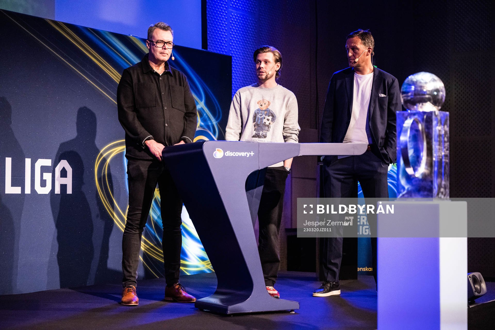 Martin Ingvarsson, elitdomarcoach Svenska Fotbollförbundet, Erik Hellgren, Styrelseledamot Järnkaminerna, och Svante Samuelsson, sportchef Föreningen Svensk Elitfotboll under fotbollsallsvenskans upptaktsträff den 20 mars 2023 i Stockholm. 