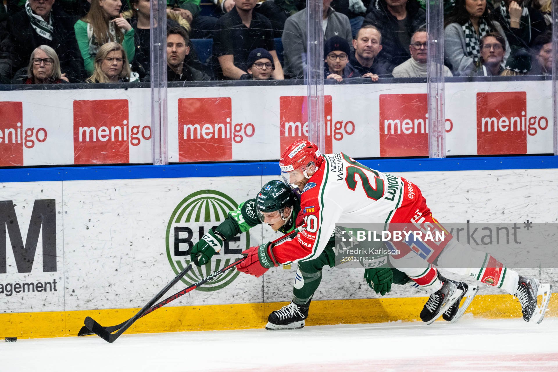 Färjestads Lucas Forsell och Frölundas Joel Lundqvist