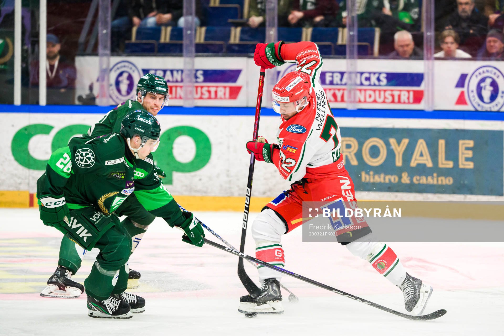 Färjestads Joel Nyström och Frölundas Patrik Carlsson