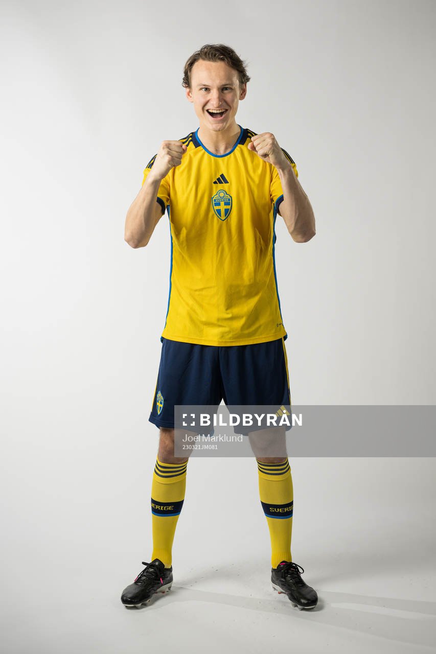 Hjalmar Ekdal of the Swedish national football team poses