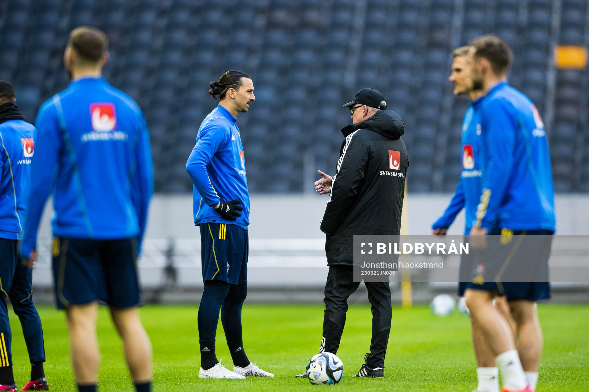 Zlatan Ibrahimovic and Head coach Janne Andersson of the