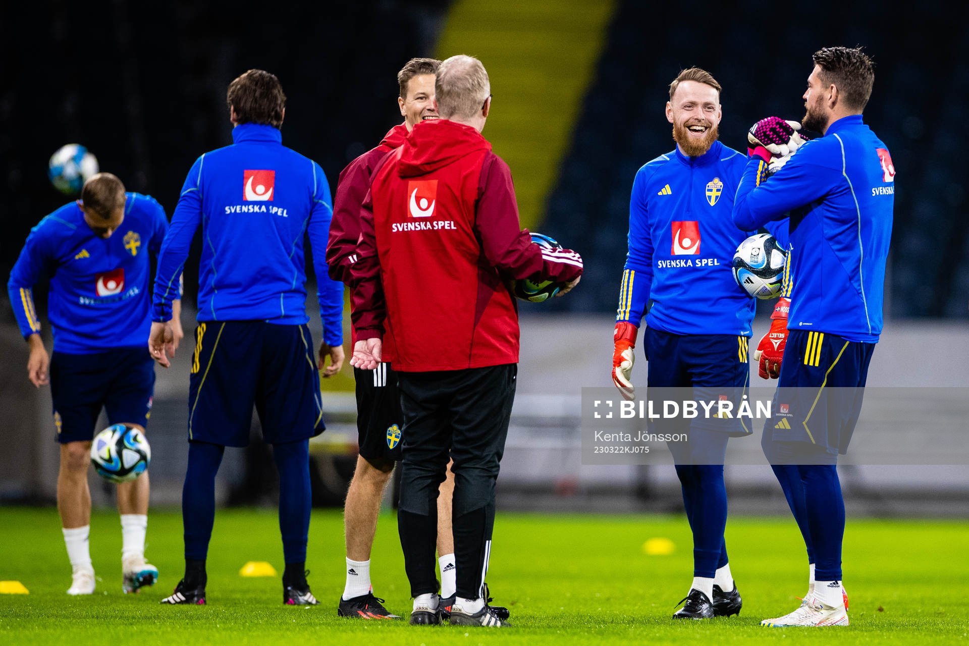 Goalkeeper Viktor Johansson and goalkeeper Kristoffer
