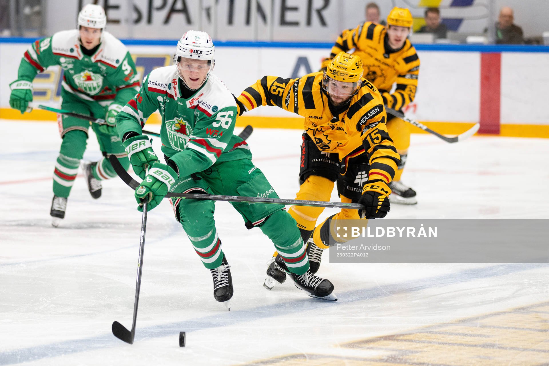 Rögles Adam Engström och Skellefteås Melker Karlsson
