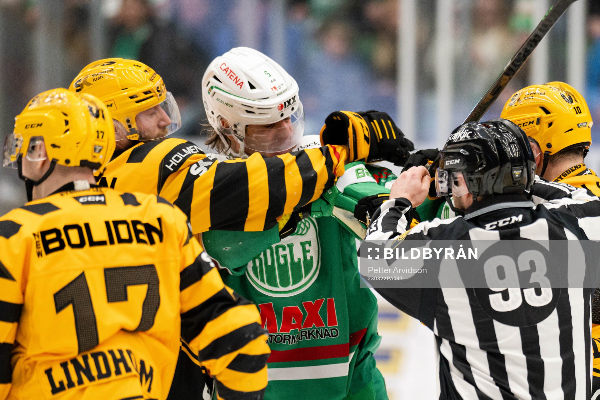 Bråk mellan Rögles Tony Sund och Skellefteås Joakim