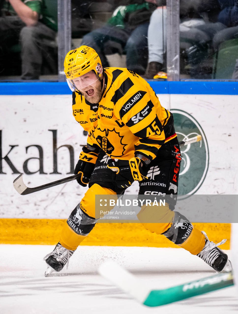 Skellefteås Oscar Möller jublar
