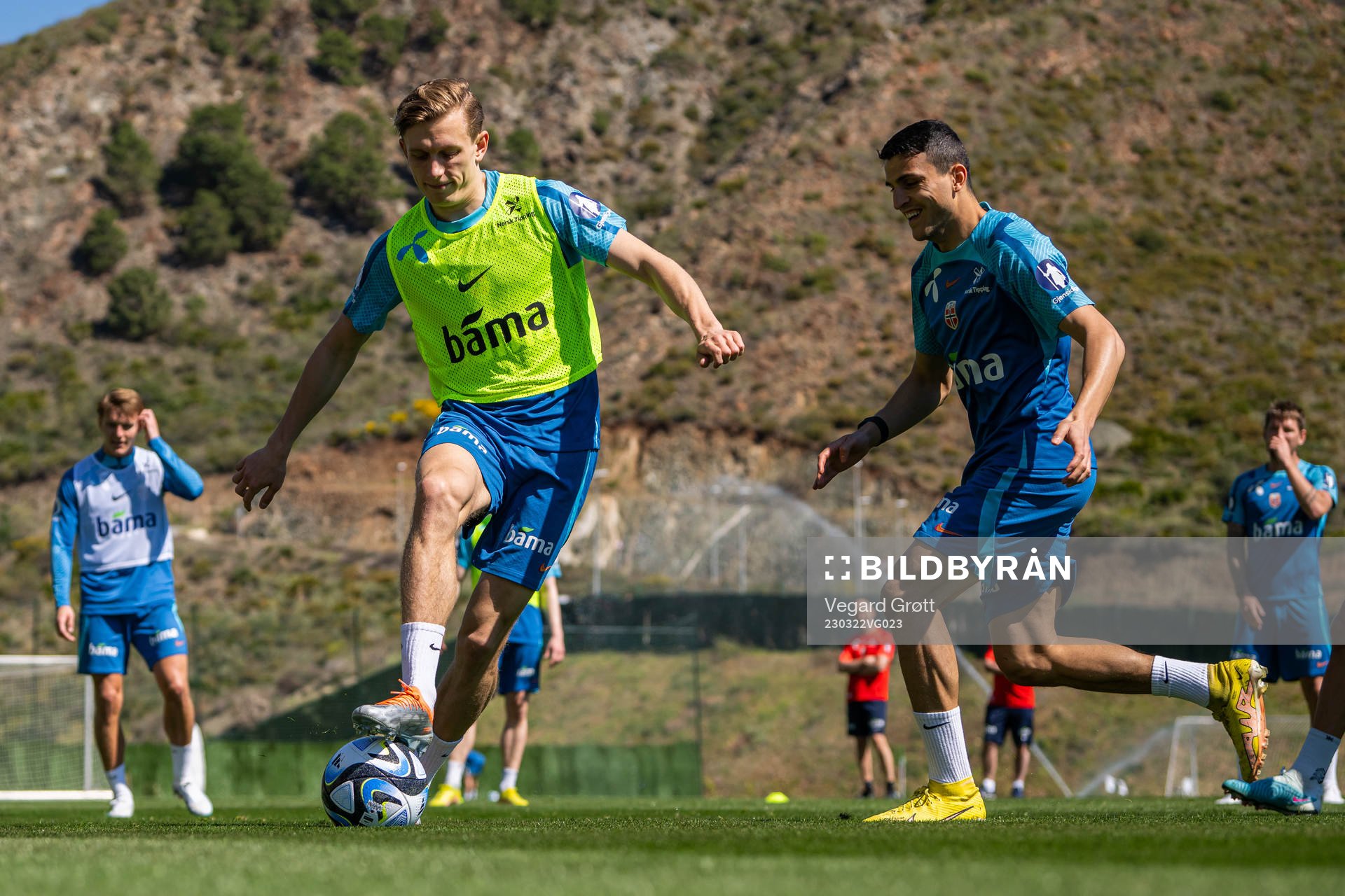 Marcus Holmgren Pedersen and Mohamed Elyounoussi of the