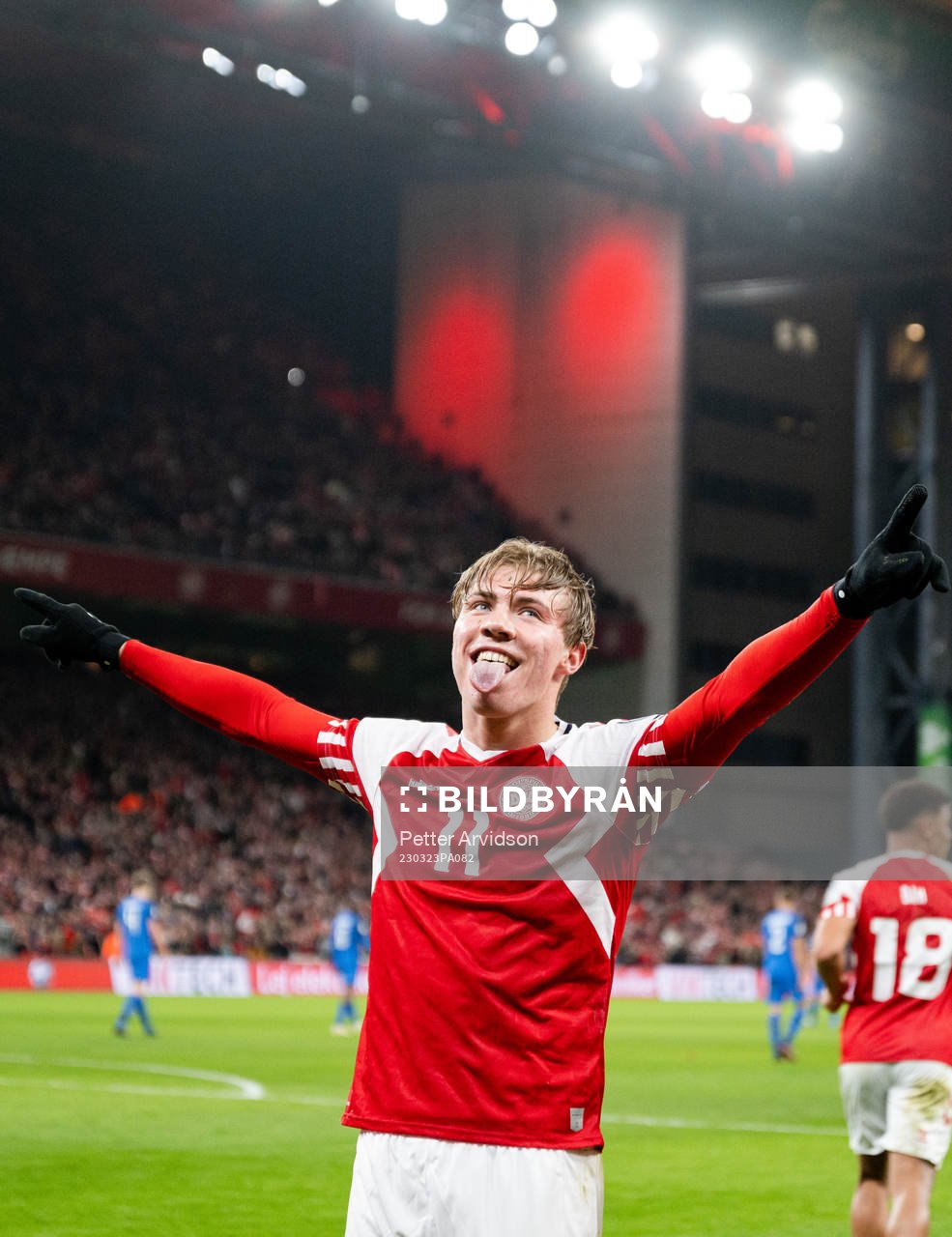 Rasmus Højlund of Denmark celebrates the 2-1 goal