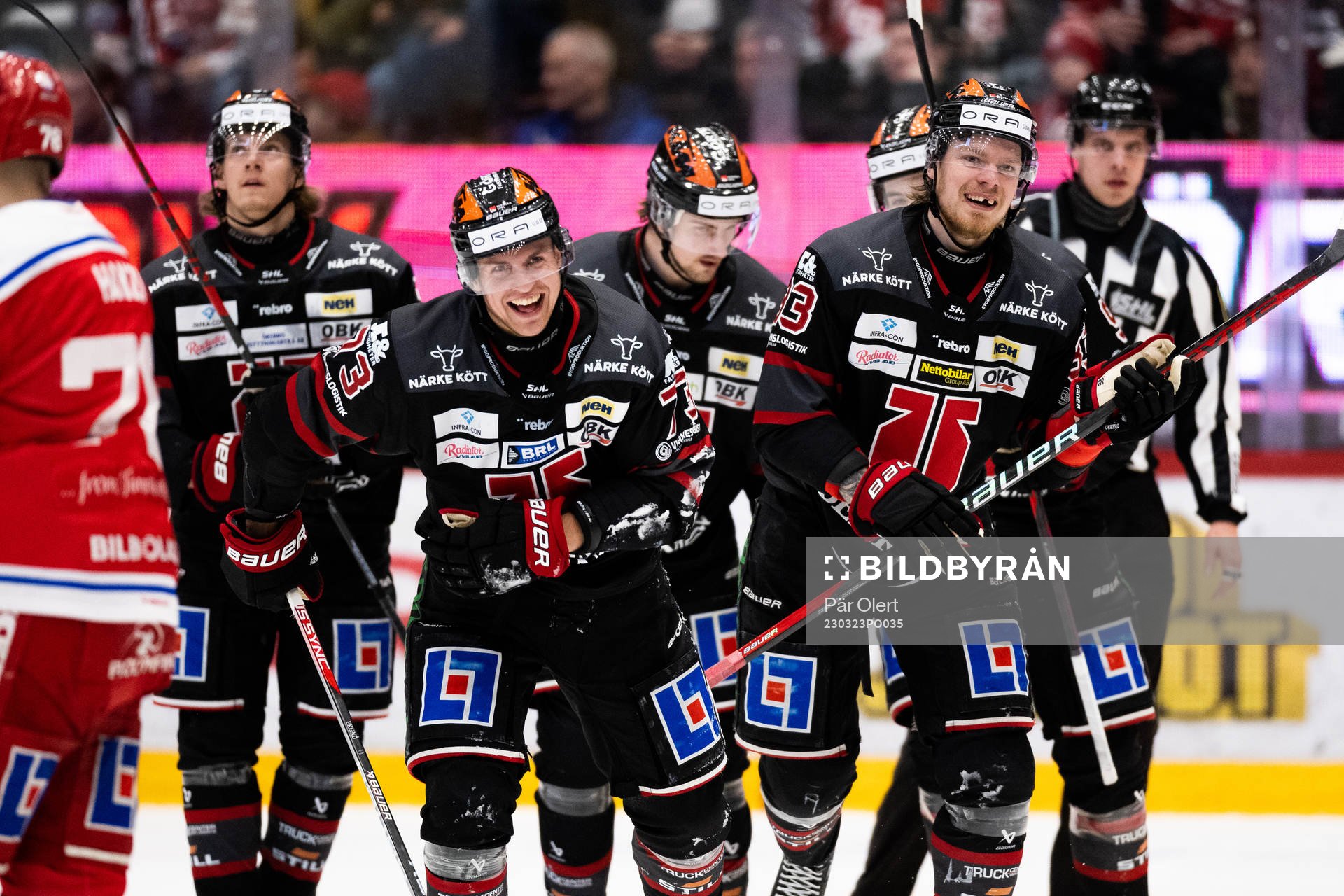 Örebros Oliver Eklind jublar