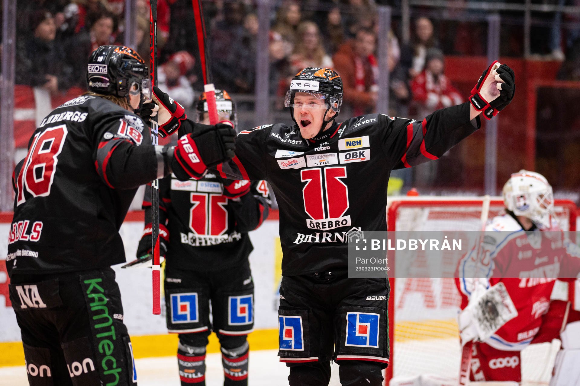 Örebros Linus Öberg jublar