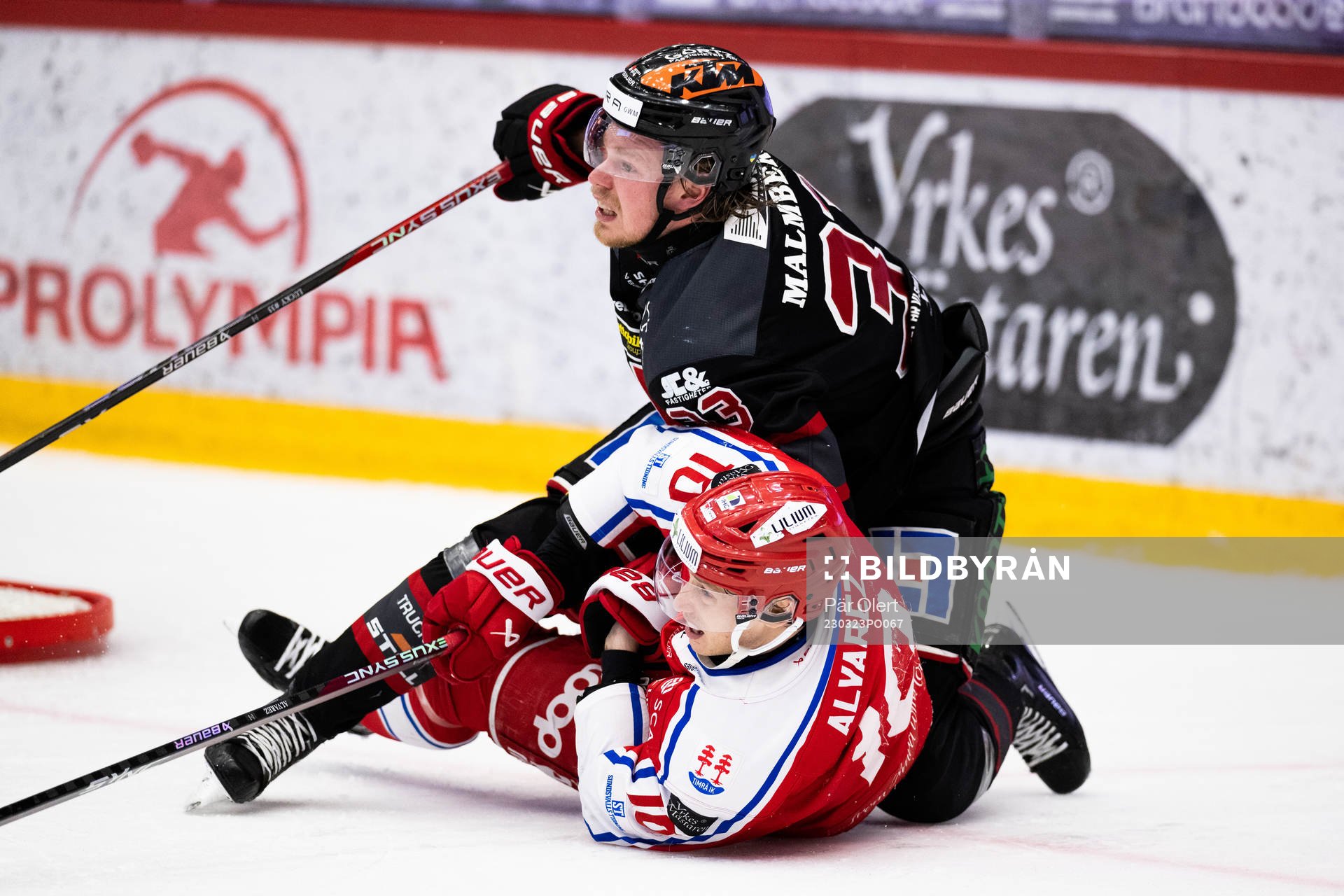 Örebros Christopher Mastomäki och Timrås Robin Alvarez