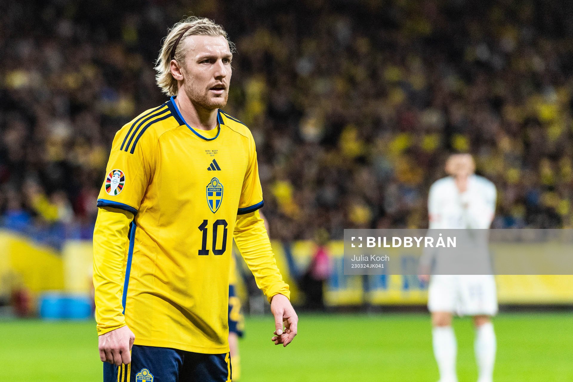 Emil Forsberg of Sweden looks dejected