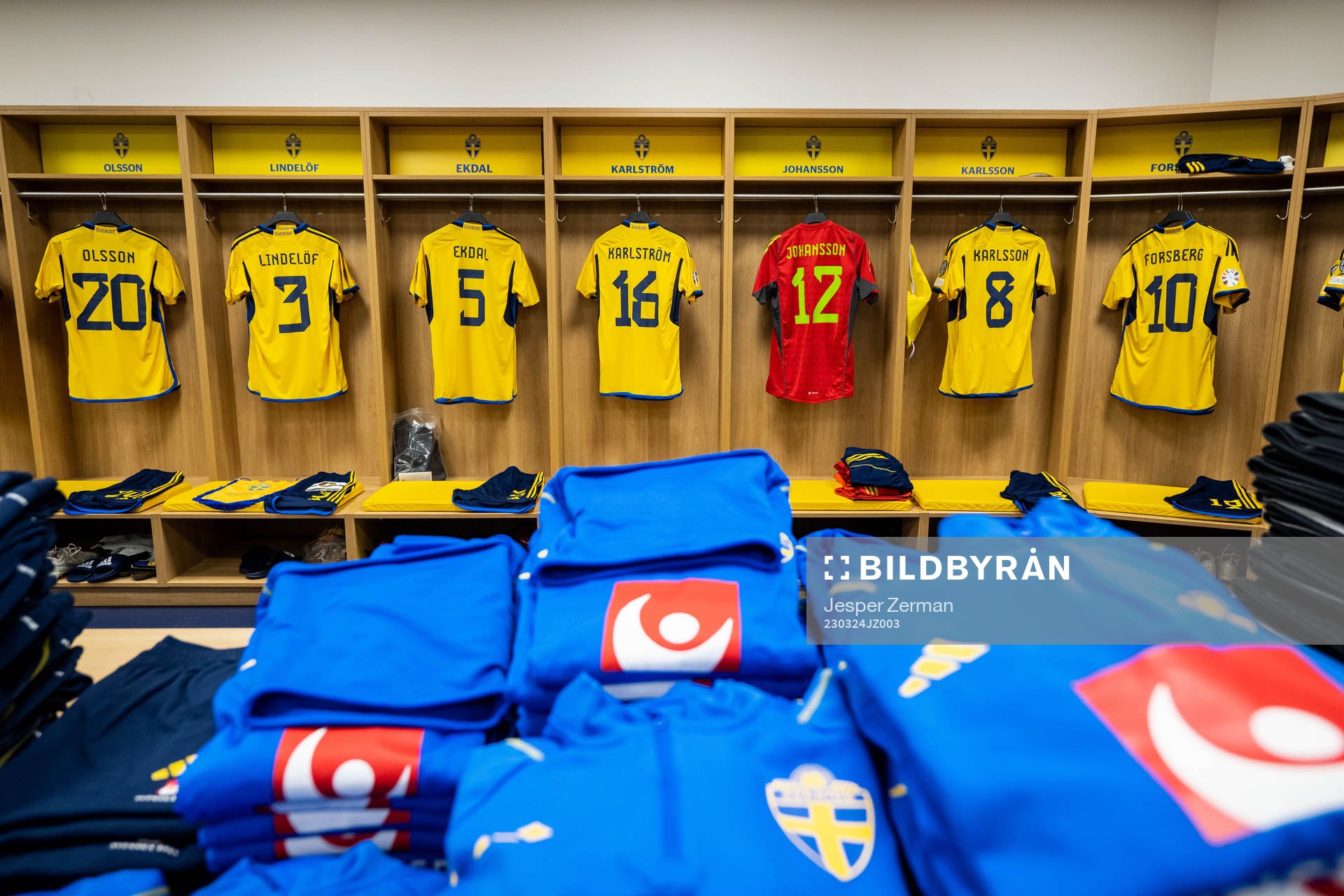 The jerseys of Kristoffer Olsson, Victor Nilsson Lindelöf,