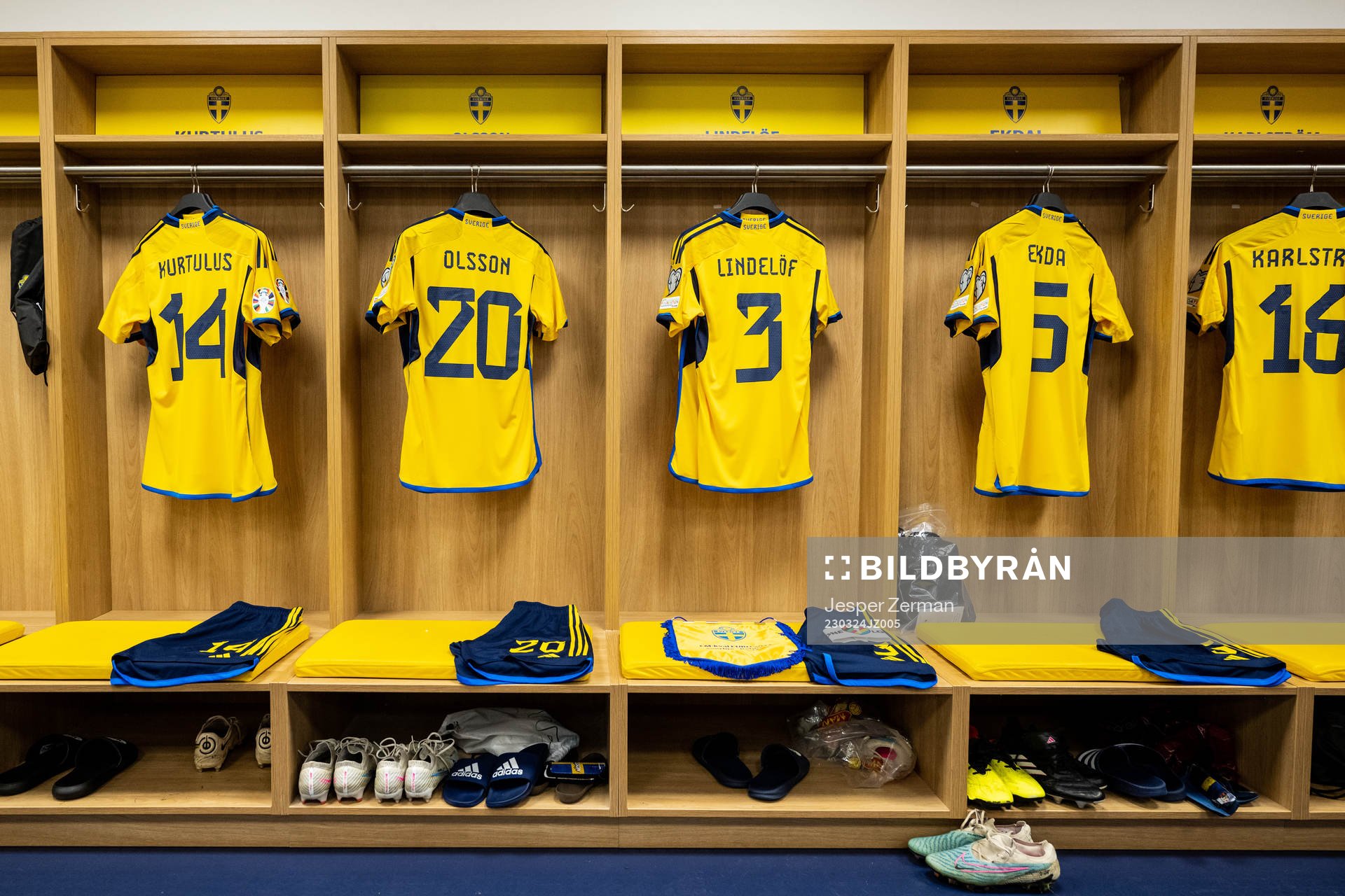 The jerseys of Edvin Kurtulus, Kristoffer Olsson, Victor