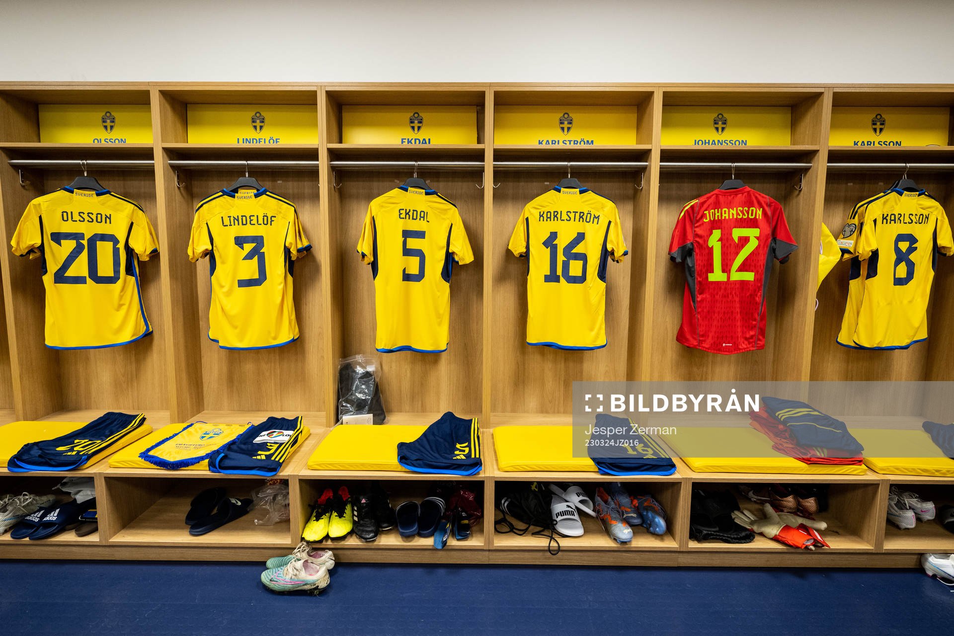 The jerseys of Kristoffer Olsson, Victor Nilsson Lindelöf,