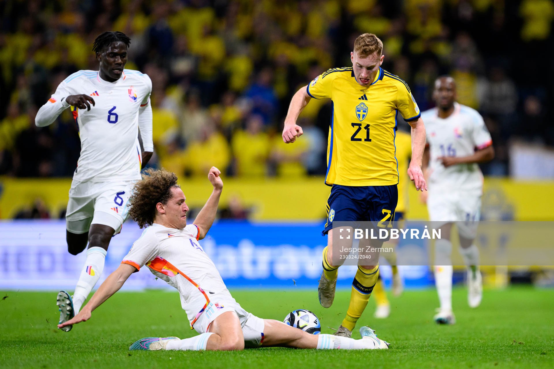 Wout Faes of Belgium and Dejan Kulusevski of Sweden