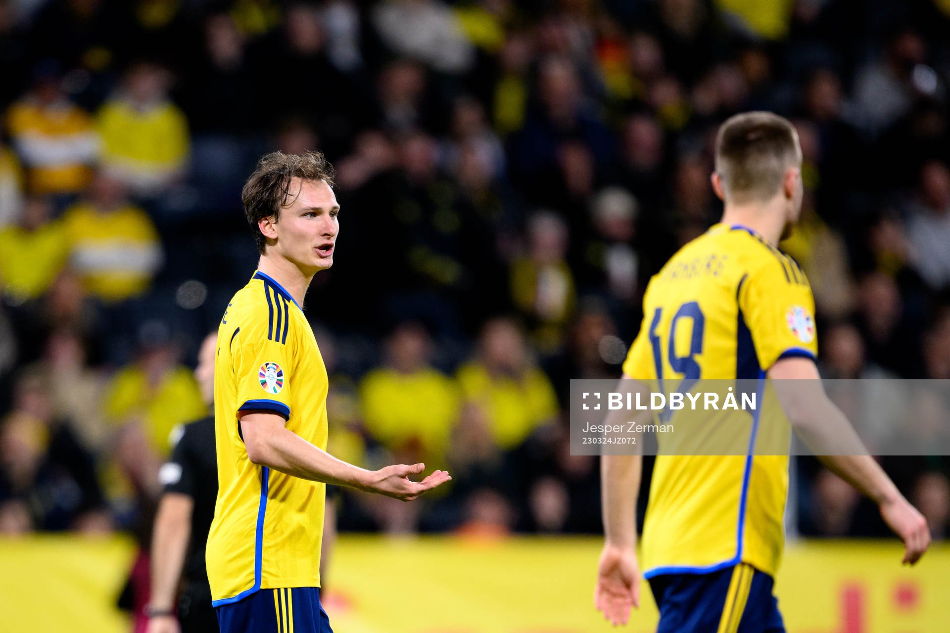 Hjalmar Ekdal of Sweden looks dejected