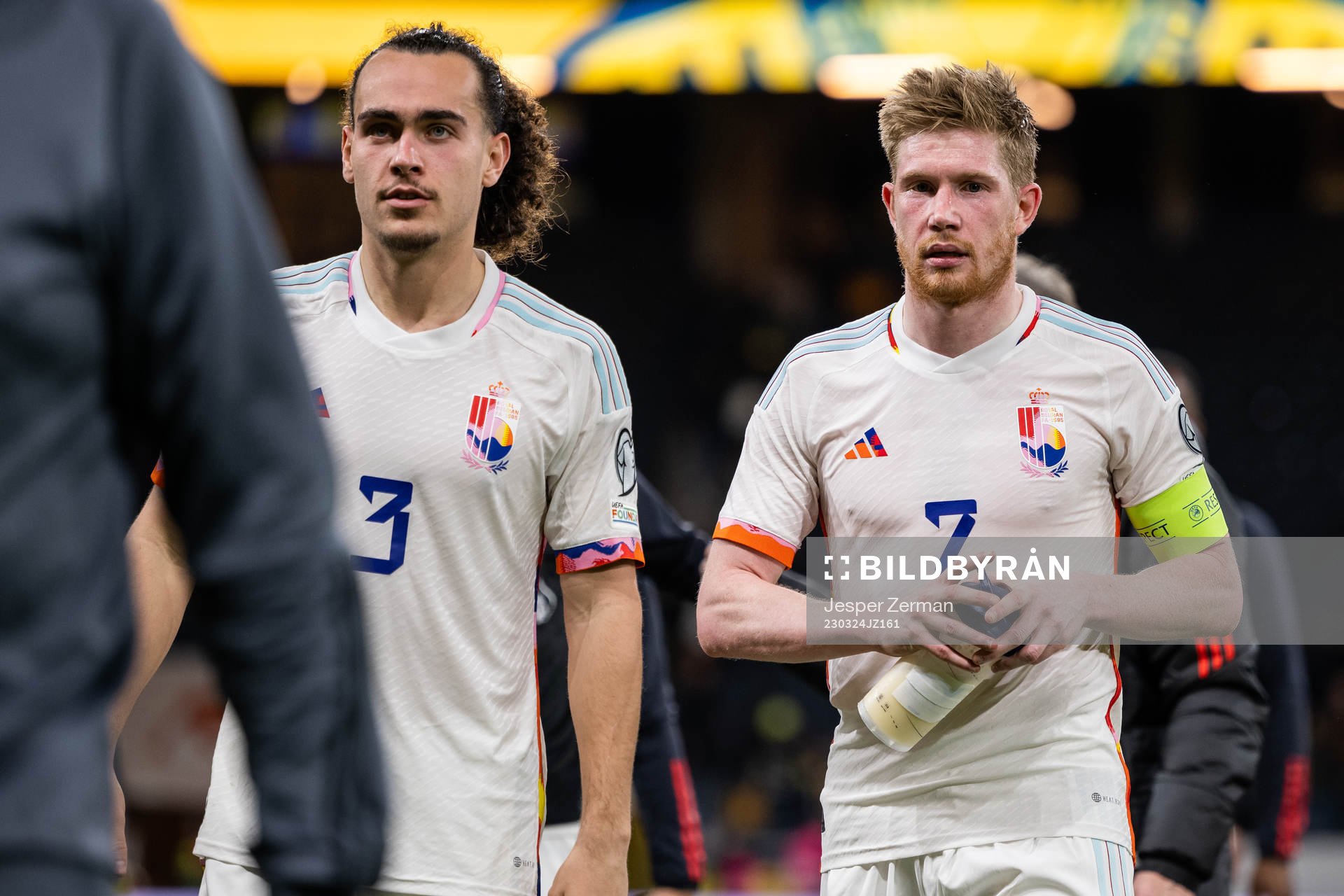 Arthur Theate and Kevin de Bruyne of Belgium