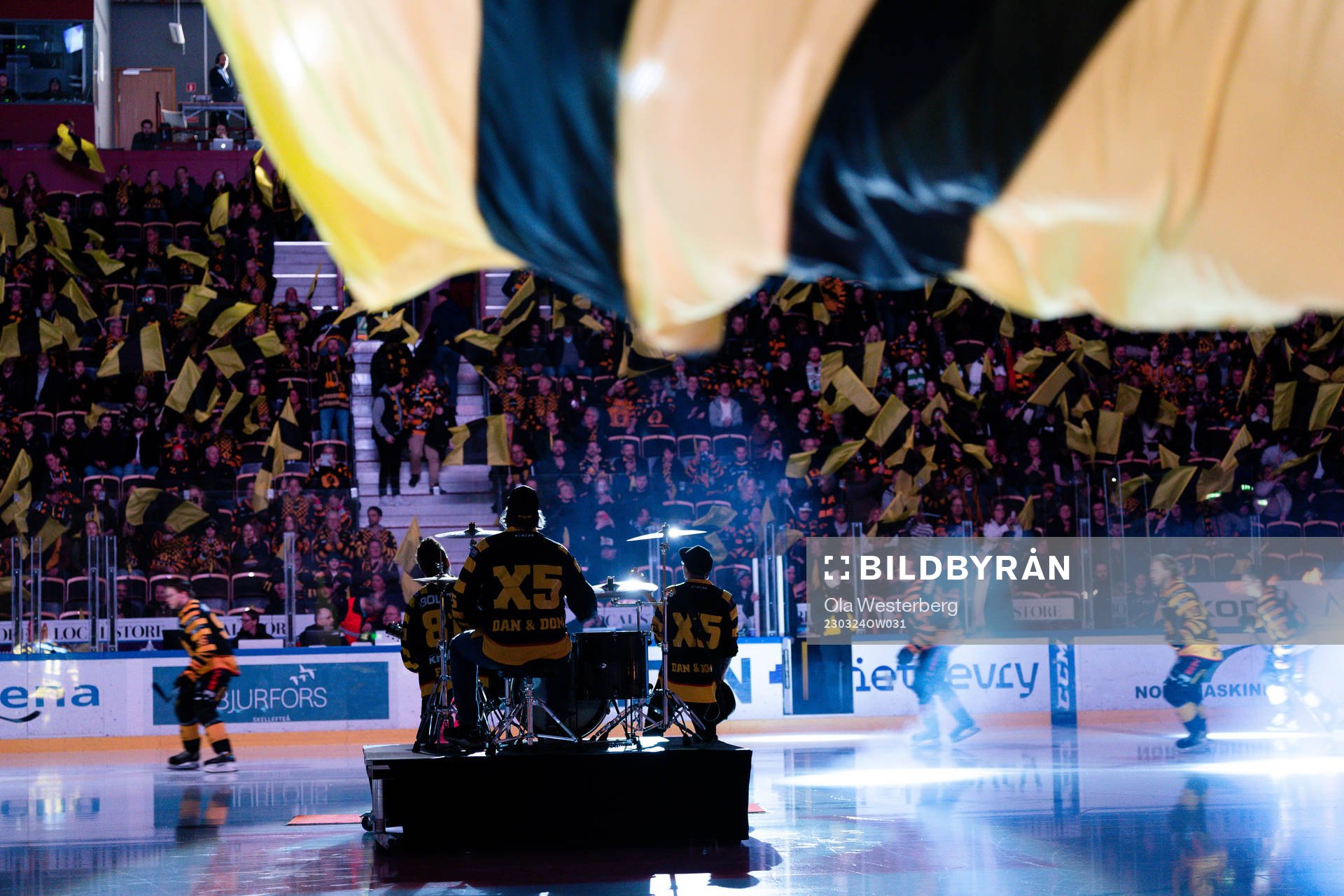Intro före kvartsfinal fem i SHL mellan Skellefteå och
