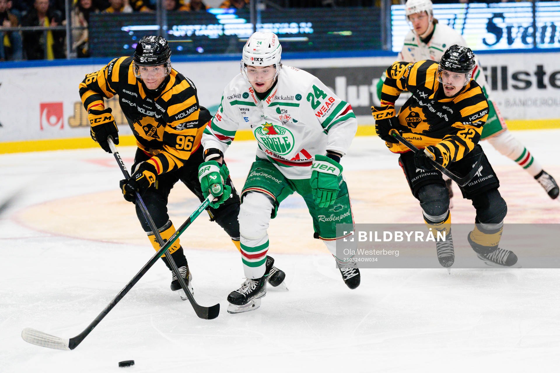 Skellefteå AIKs Rickard Hugg och Rögles Marco Kasper