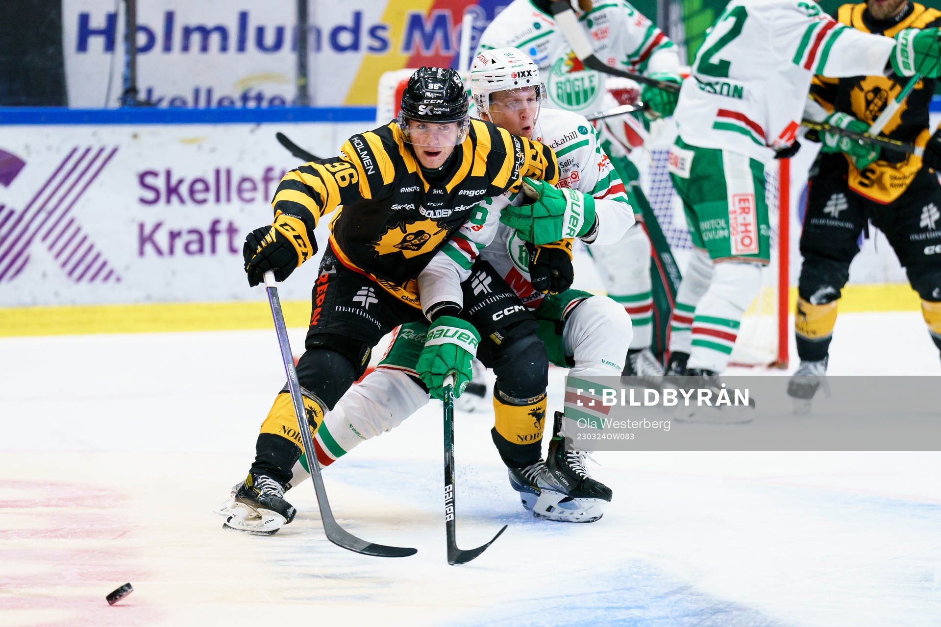 Skellefteå AIKs Rickard Hugg och Rögles Adam Engström