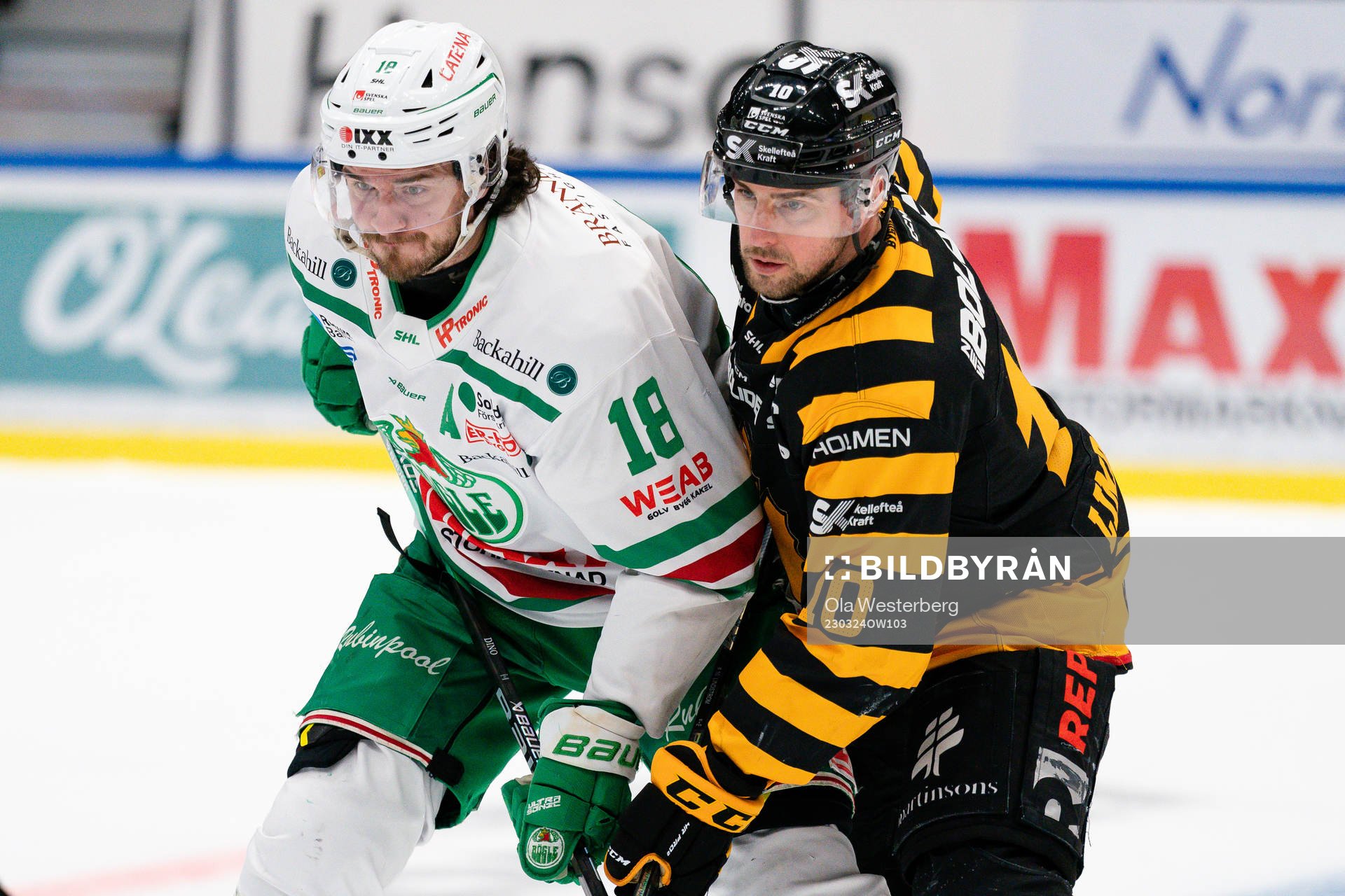 Rögles Dennis Everberg Skellefteå AIKs Joakim Lindström