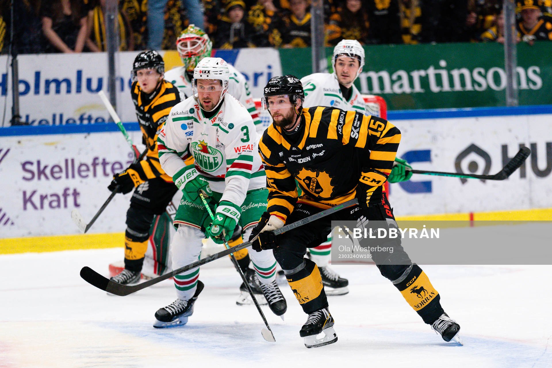 Rögles Michael Kapla och Skellefteå AIKs Melker Karlsson