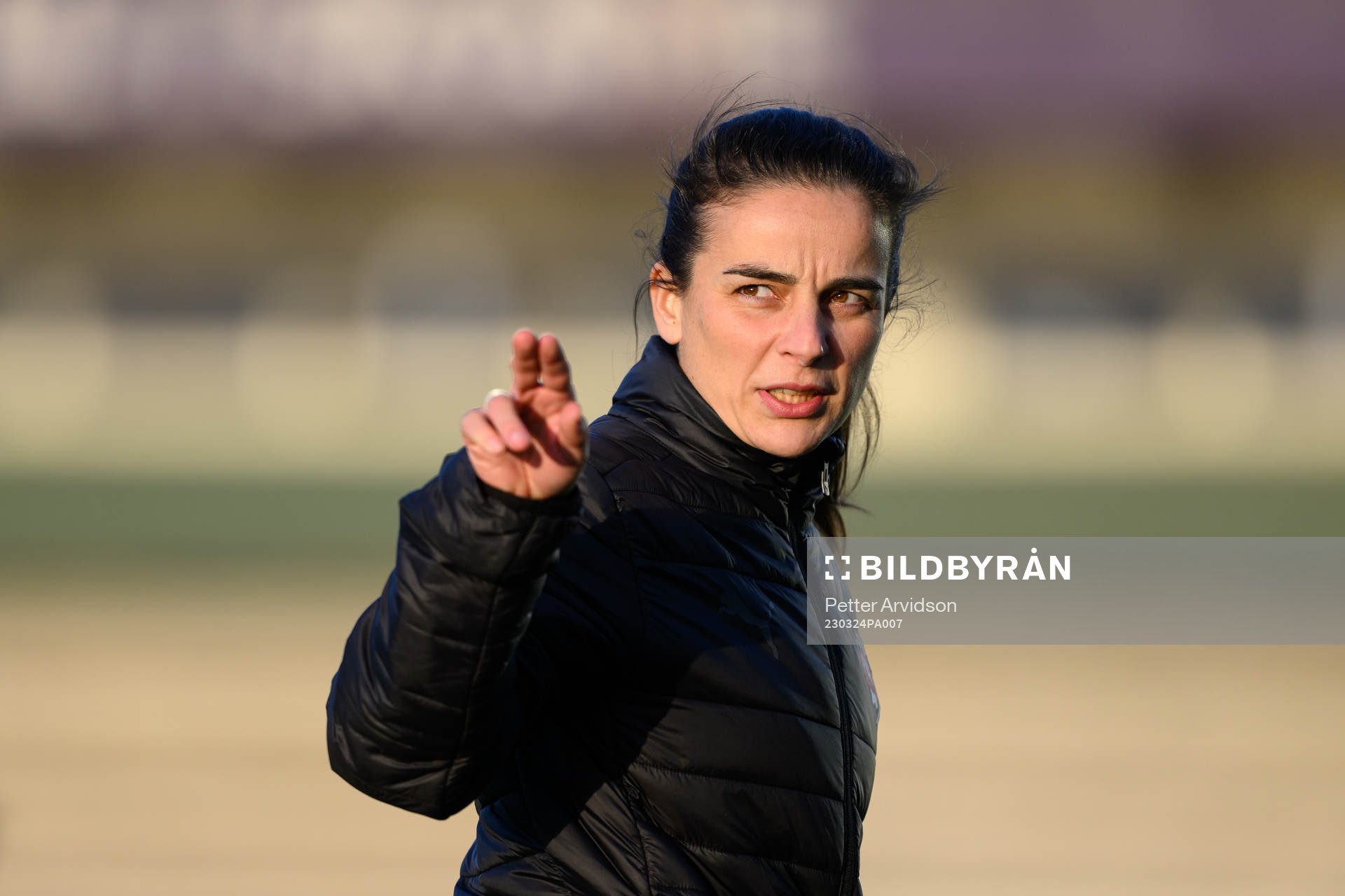 FC Rosengårds tränare Renee Slegers innan fotbollsmatchen i Damallsvenskan mellan FC Rosengård och Piteå den 24 mars 2023 i Malmö. 