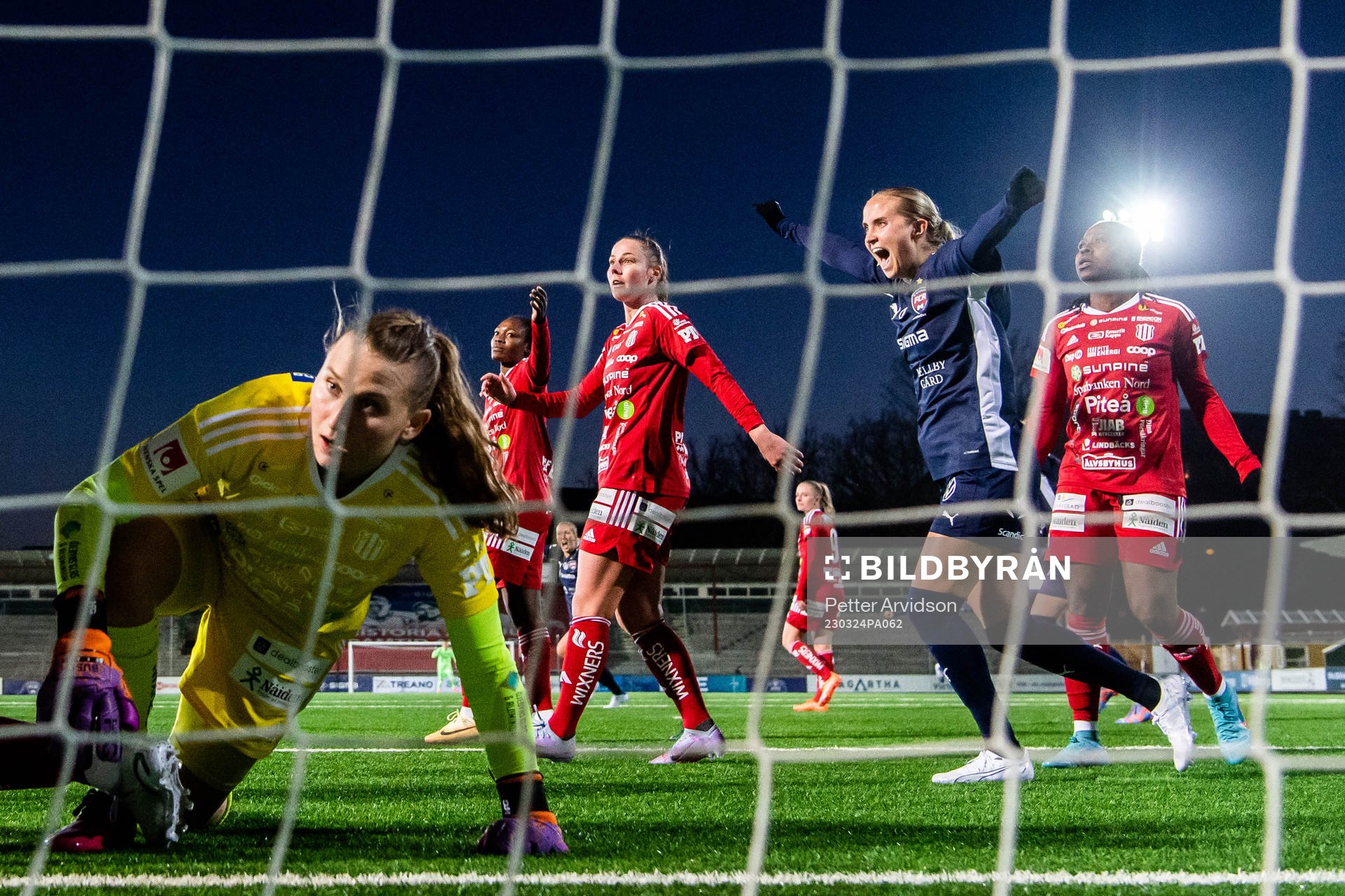 FC Rosengårds Ria Noora Minerva Öling jublar