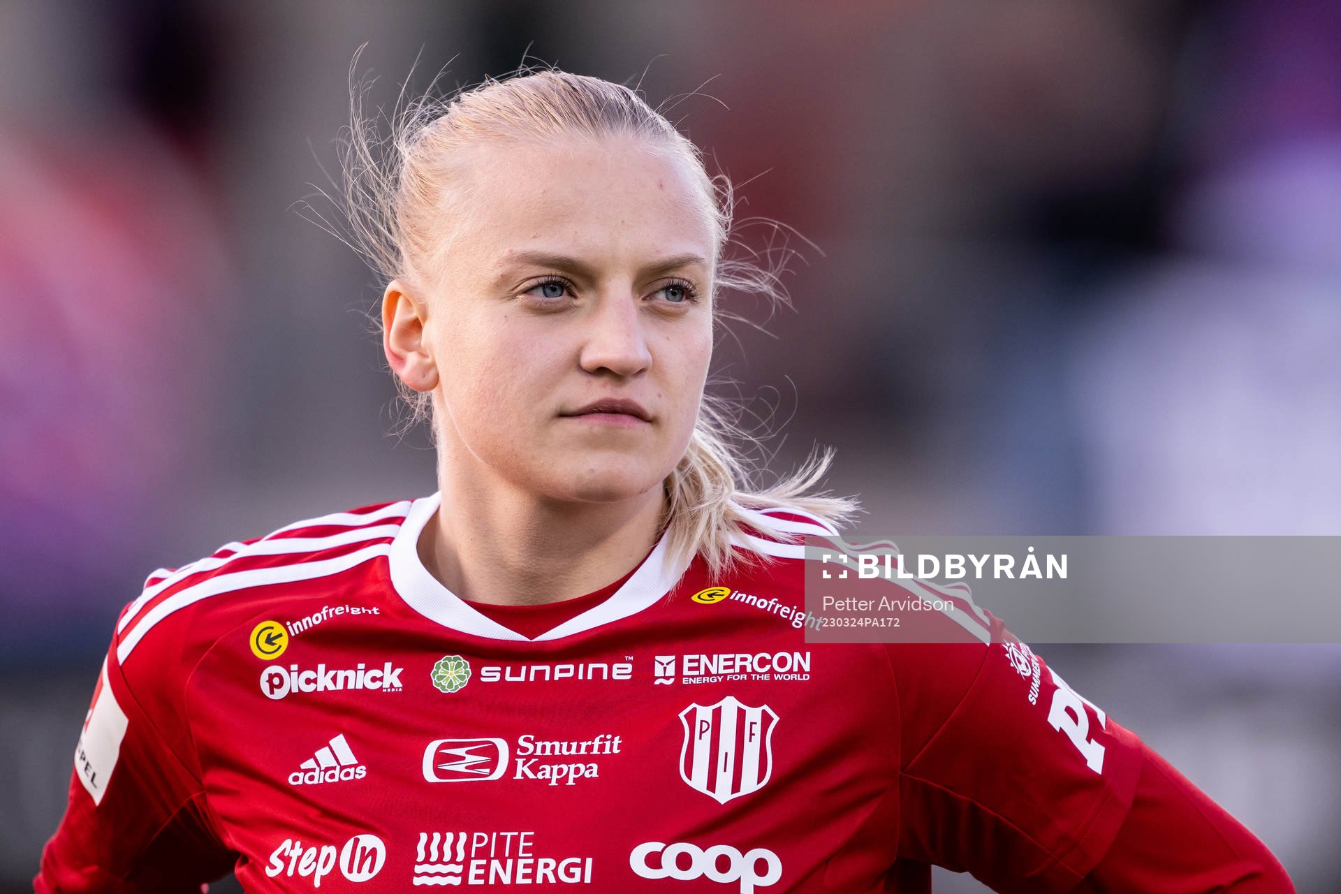 Piteås Wilma Carlsson inför fotbollsmatchen i Damallsvenskan mellan FC Rosengård och Piteå den 24 mars 2023 i Malmö. 