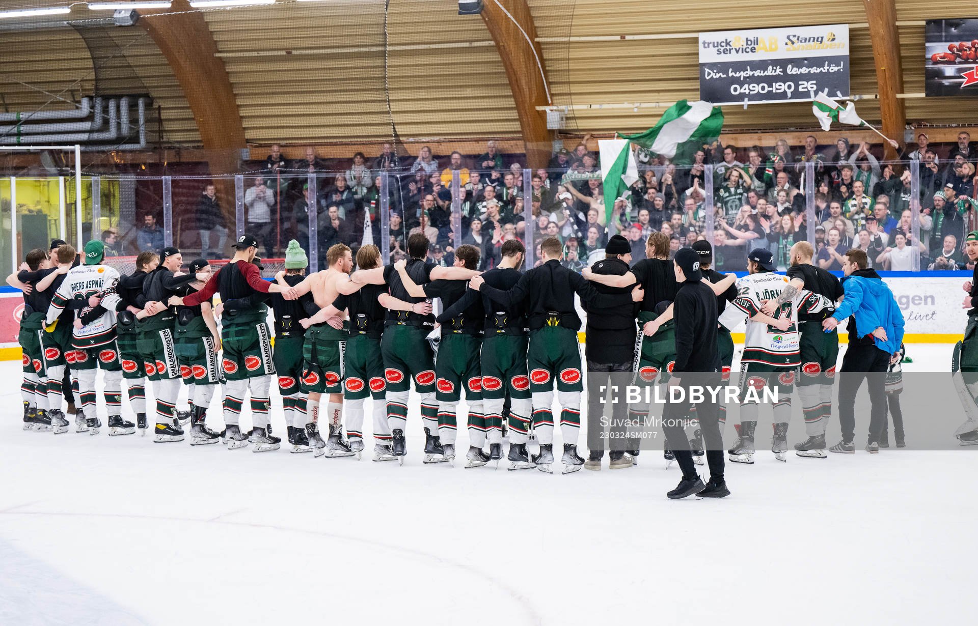 Tingsryds spelare jublar