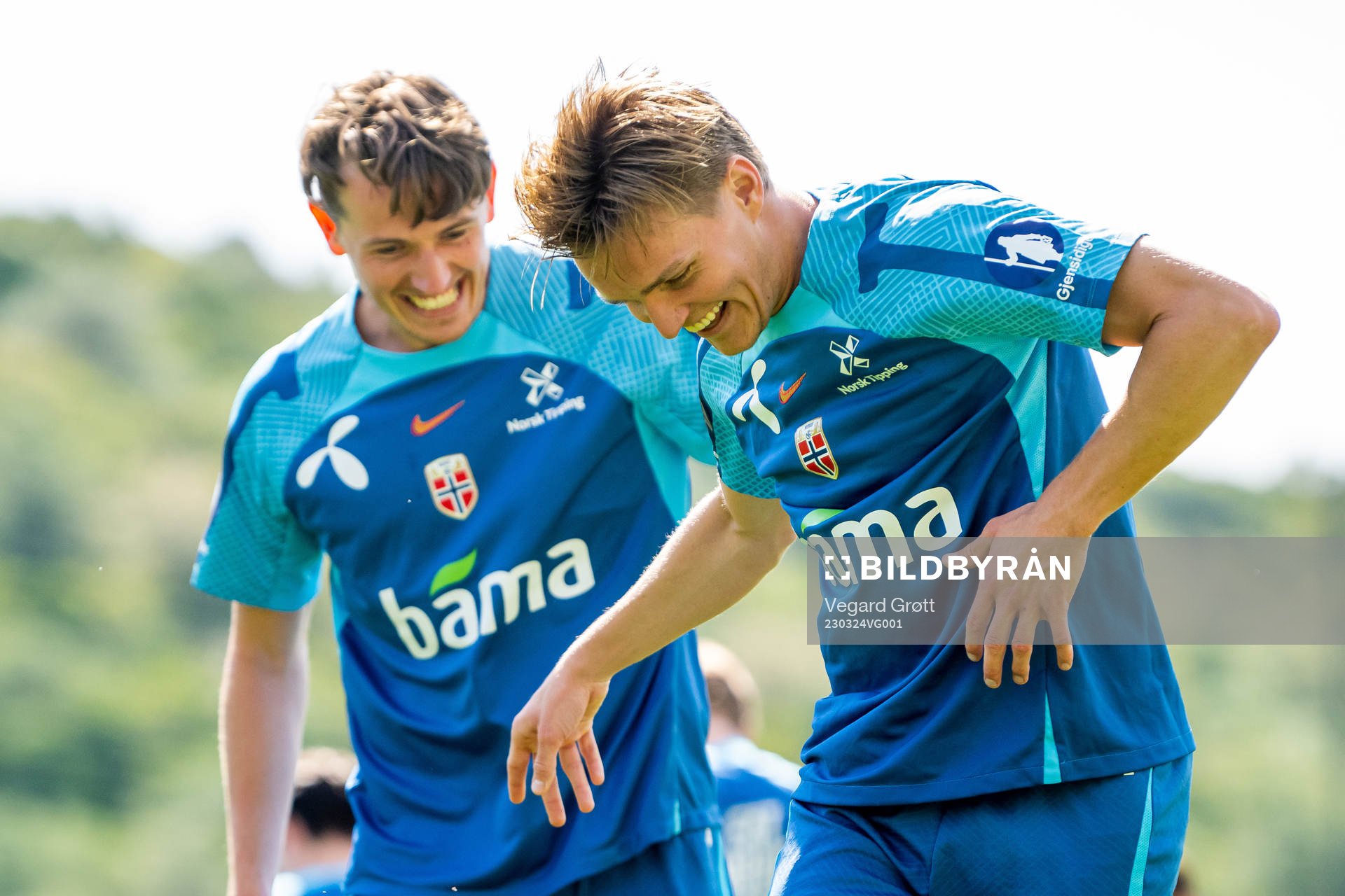 Sander Berge and Martin Ødegaard of the Norwegian national