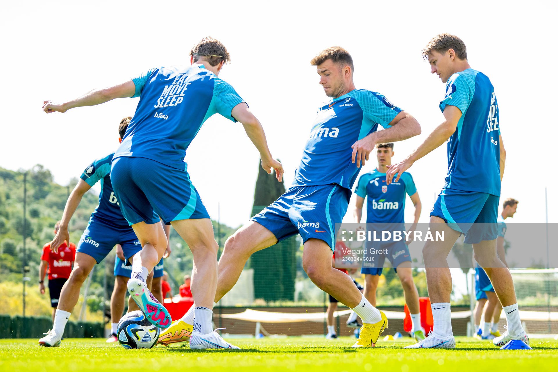 Alexander Sørloth and Martin Ødegaard of the Norwegian