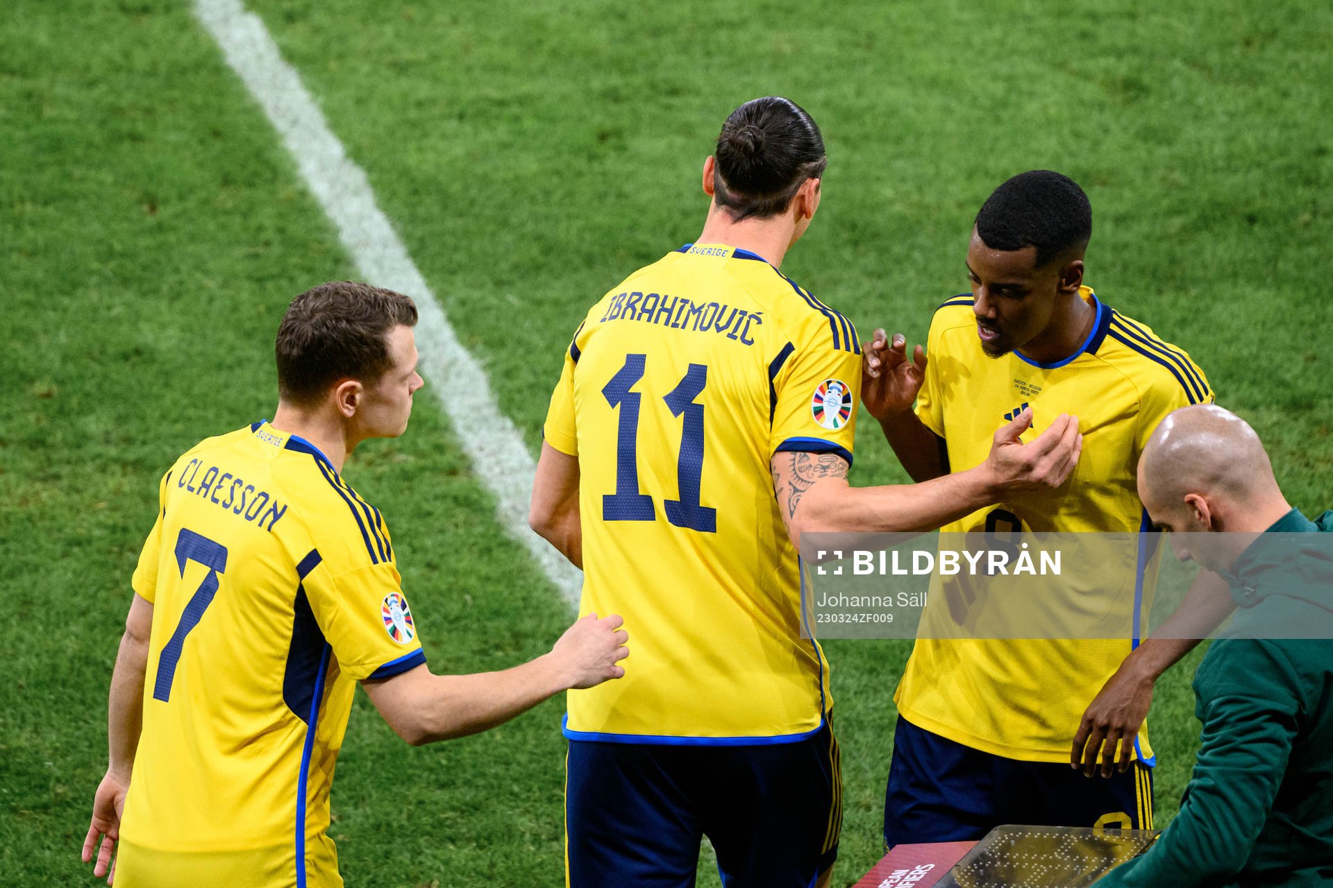 Viktor Claesson,  Zlatan Ibrahimovic and Alexander Isak of