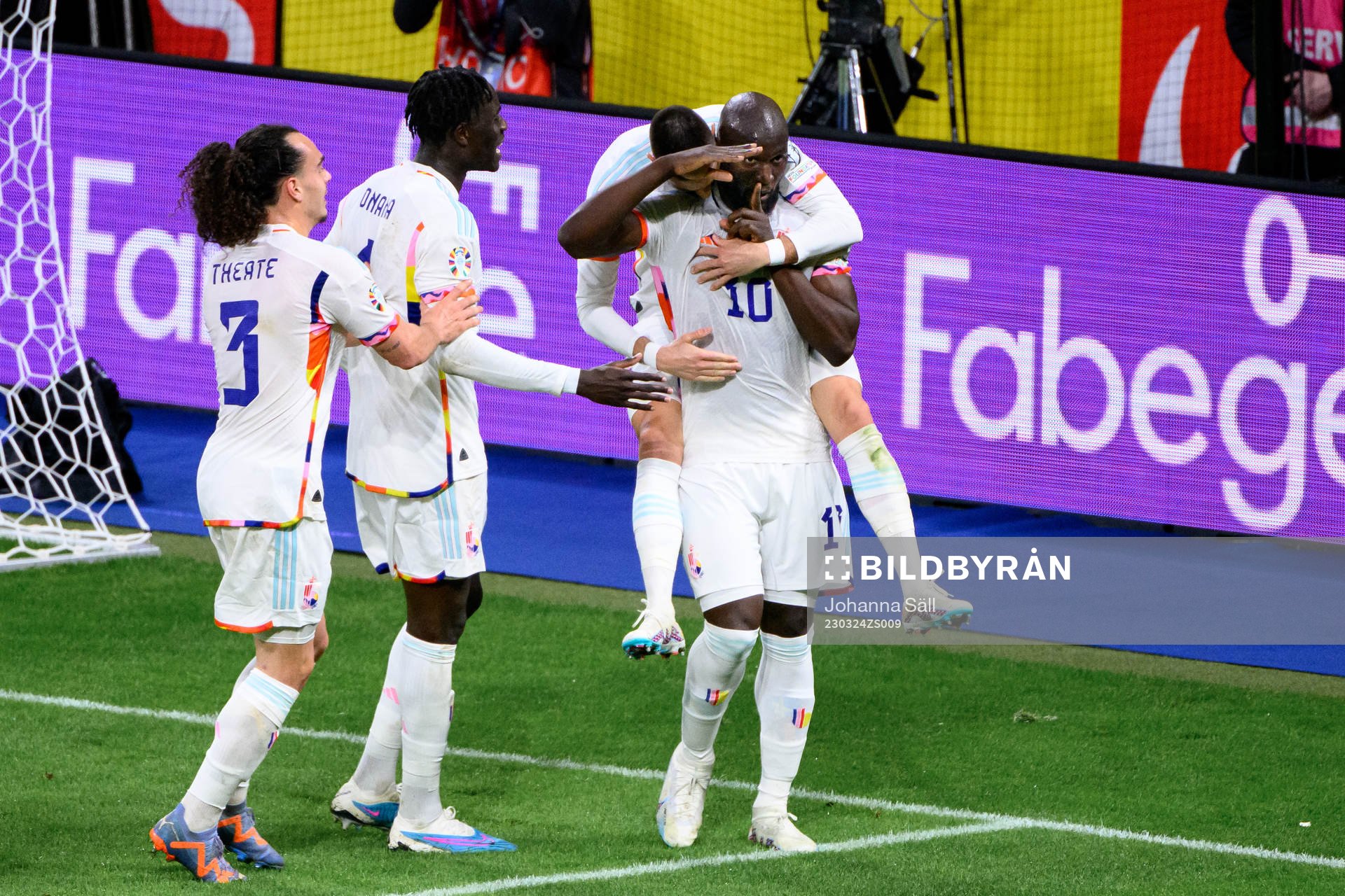 Romelu Lukaku of Belgium celebrates