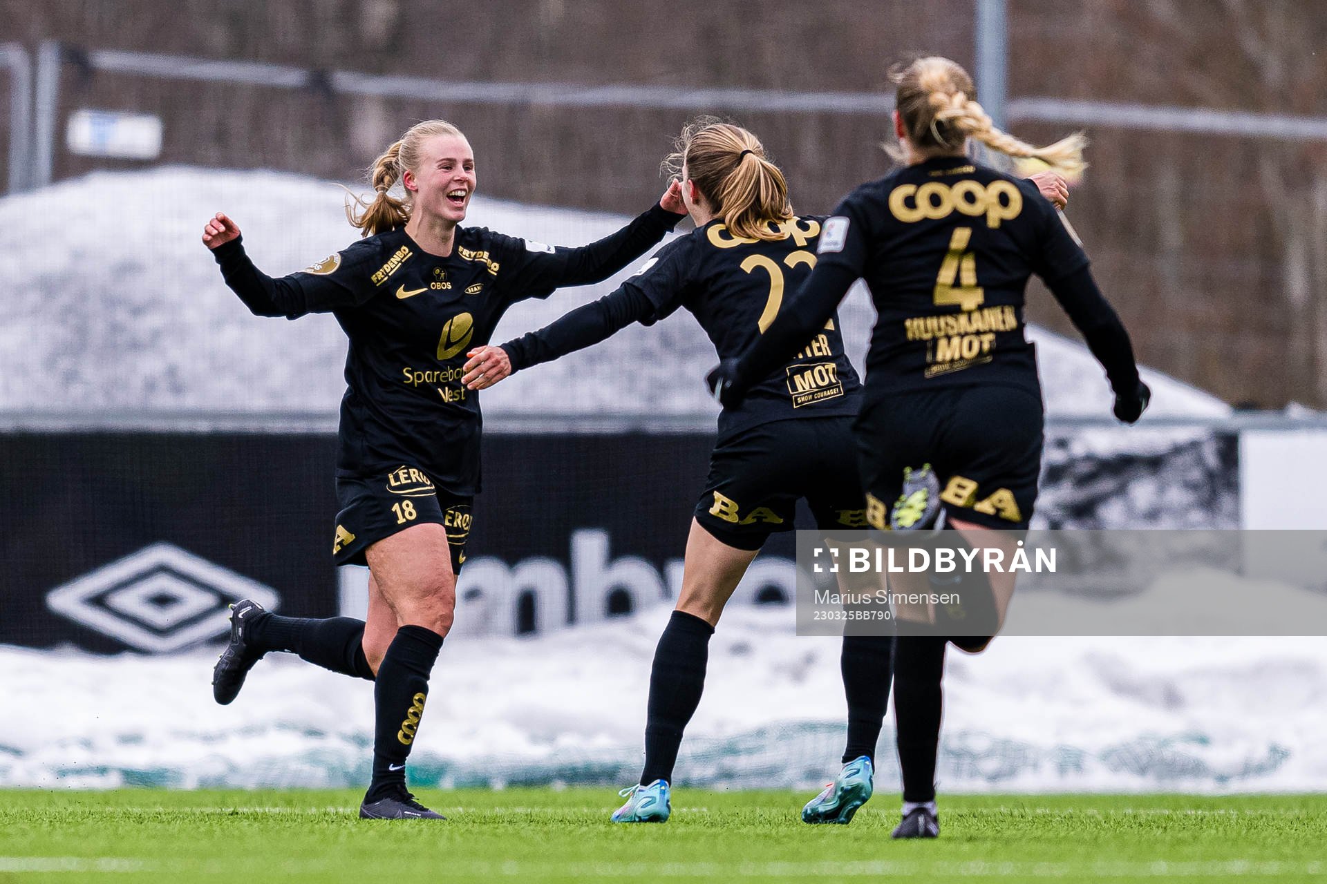 Nora Eide Lie of Brann celebrates