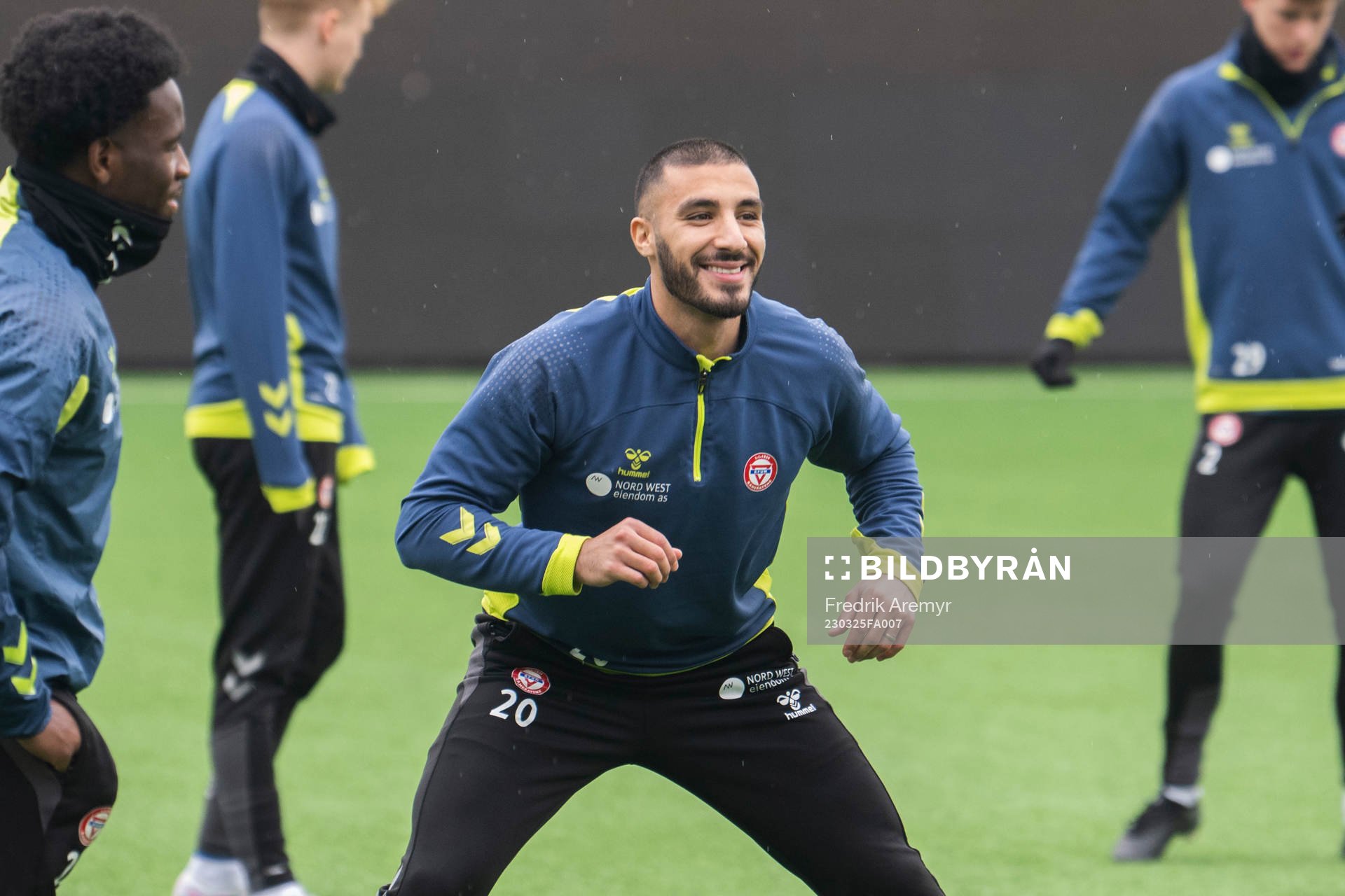 KFUMs Ayoub Aleesami inför träningsmatchen i fotboll mellan Örgryte och KFUM den 25 mars 2023 i Göteborg. 
