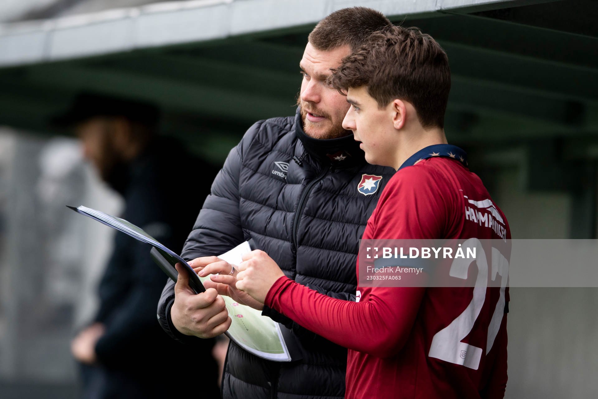 Örgrytes målvaktstränare Björn West och Jonatan Vennberg