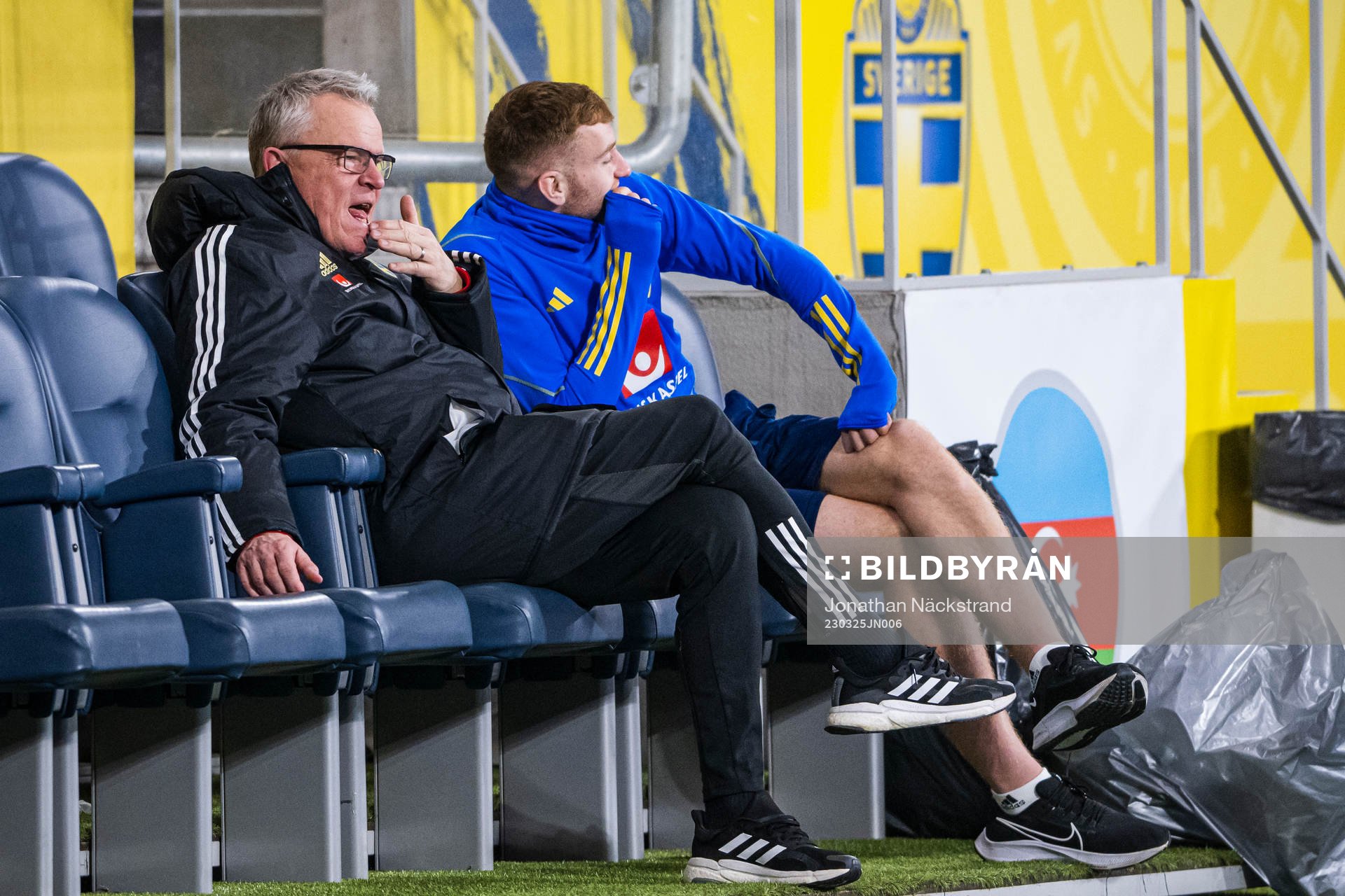 Head coach Janne Andersson and Dejan Kulusevski of the