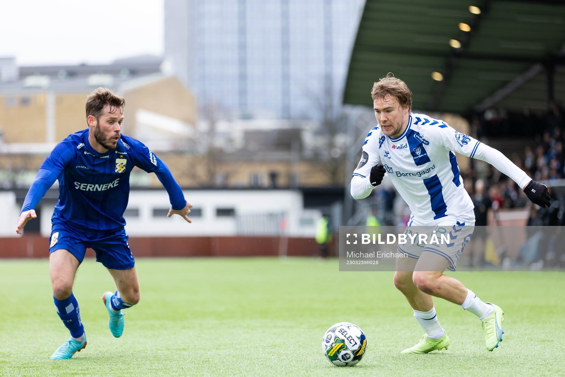 IFK Göteborgs Emil Salomonsson och Sarpsborg 08s Simon