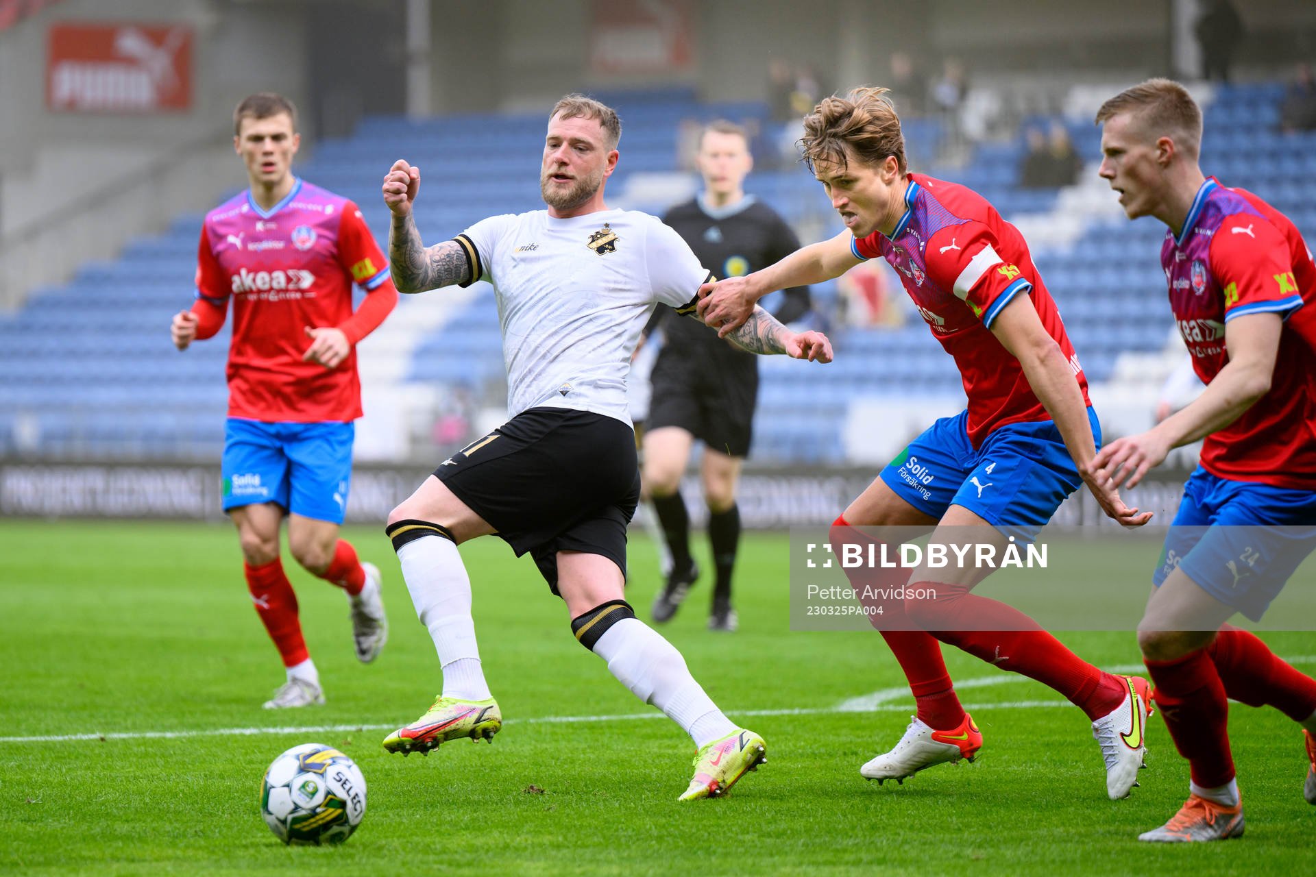 AIKs John Guidetti och Helsingborgs Thomas Rogne