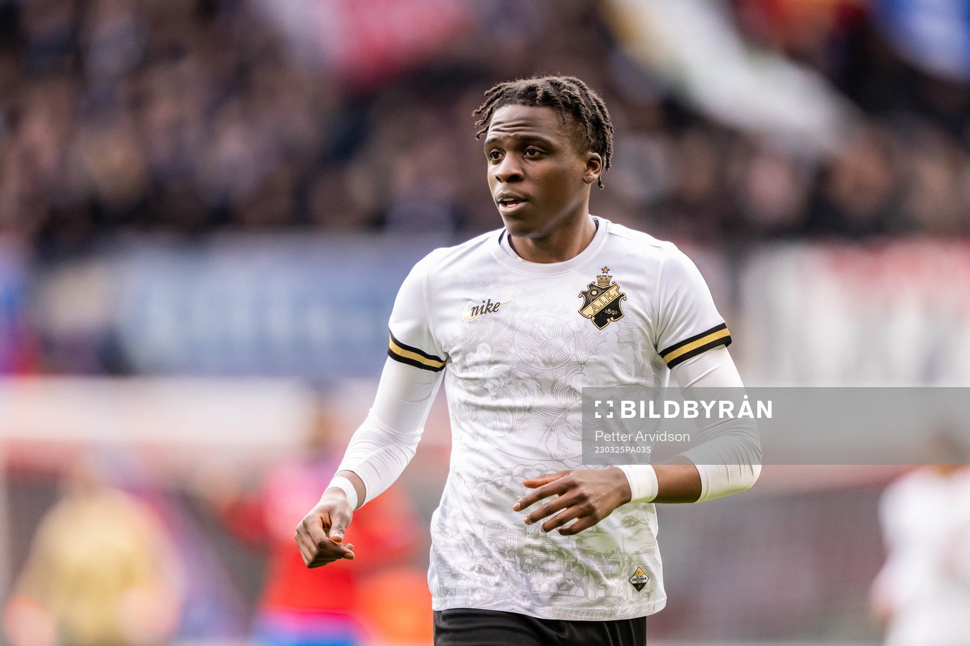 AIKs Calvin Kabuye under träningsmatchen i fotboll mellan Helsingborg och AIK den 25 mars 2023 i Helsingborg. 