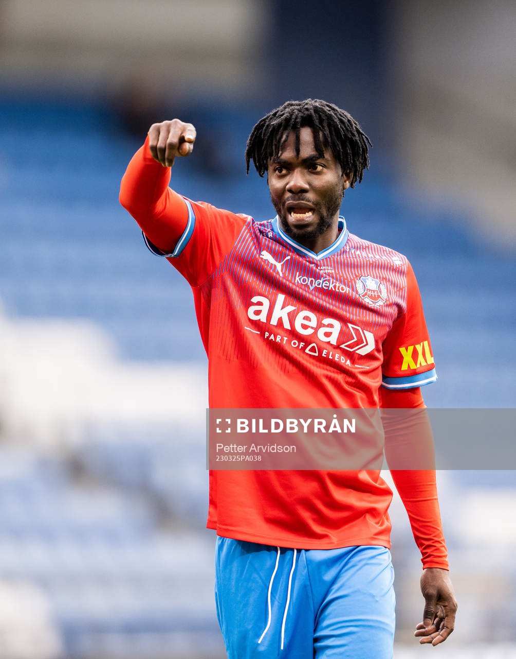 Helsingborgs Benjamin Acquah under träningsmatchen i fotboll mellan Helsingborg och AIK den 25 mars 2023 i Helsingborg. 