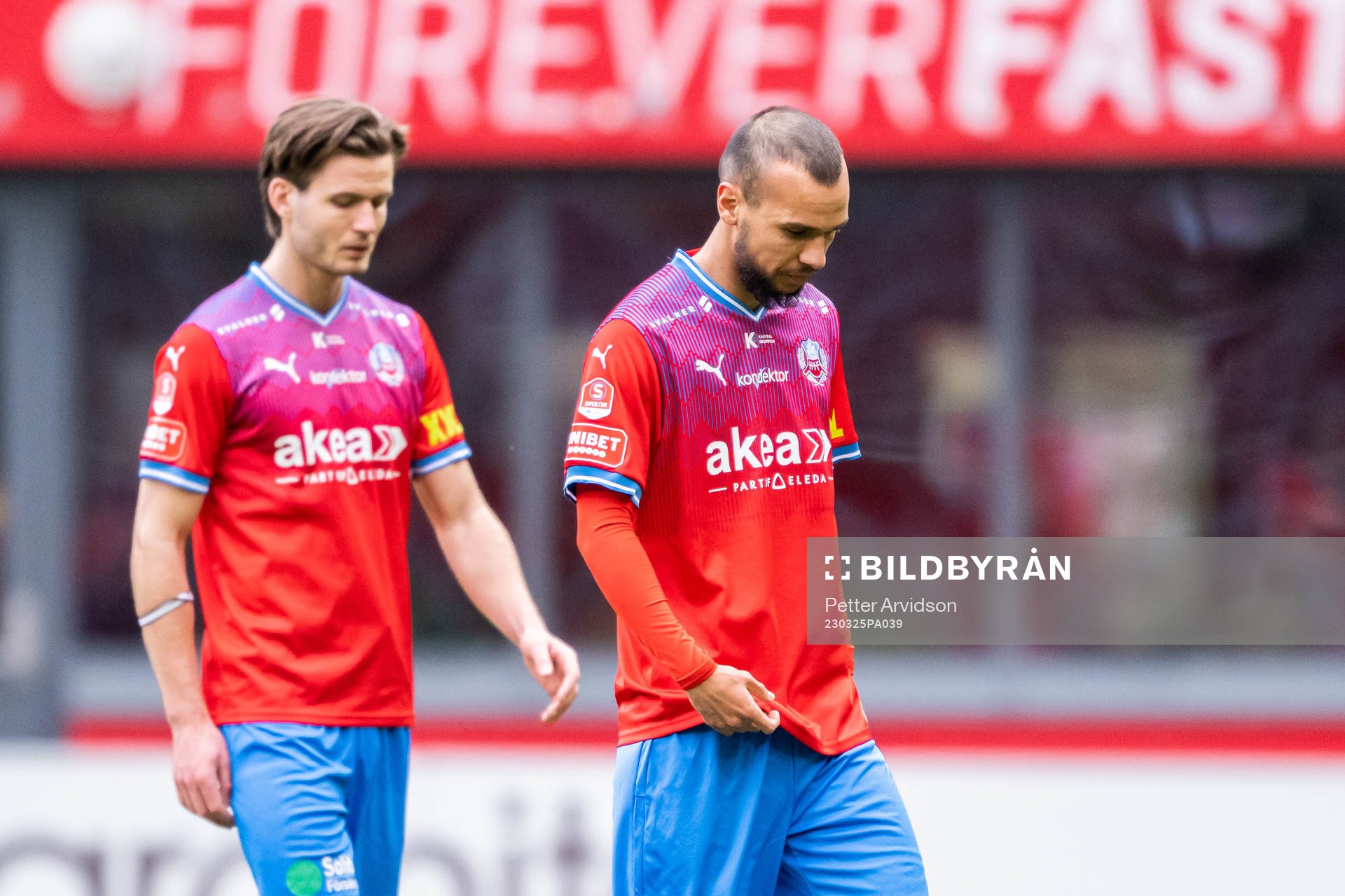 Helsingborgs Wilhelm Loeper och Sumar Almadjed deppar
