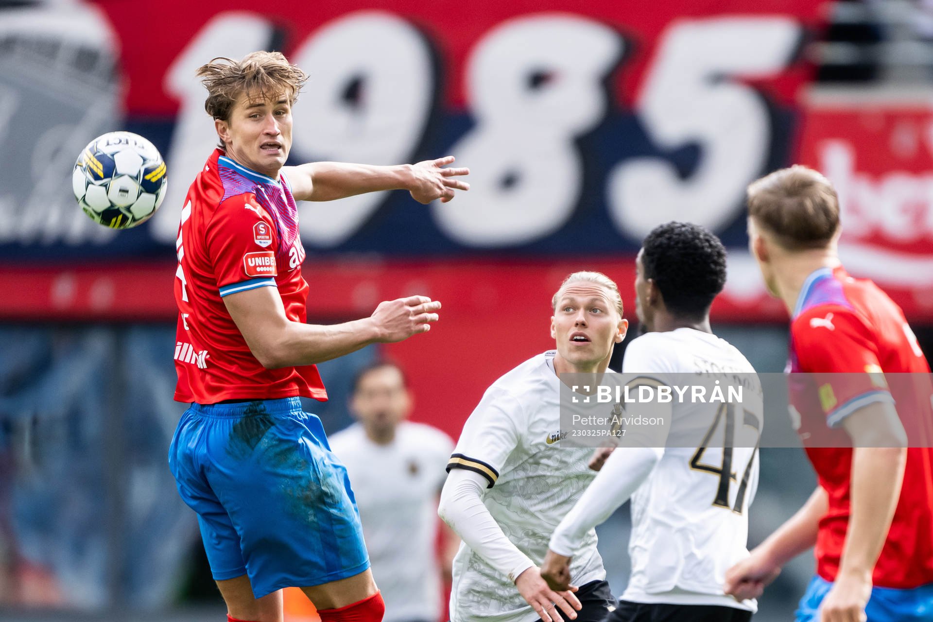Helsingborgs Thomas Rogne och AIKs Viktor Fischer
