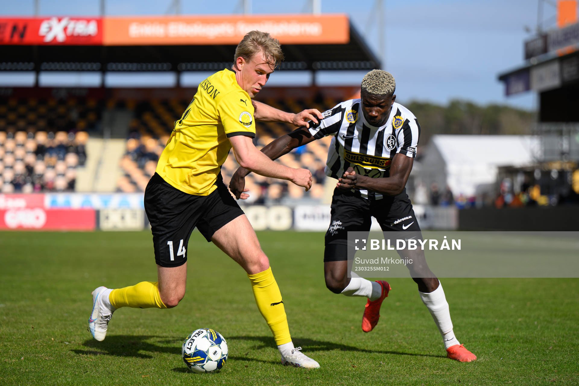Mjällbys Herman Johansson och Landskronas Ousmane Diawara