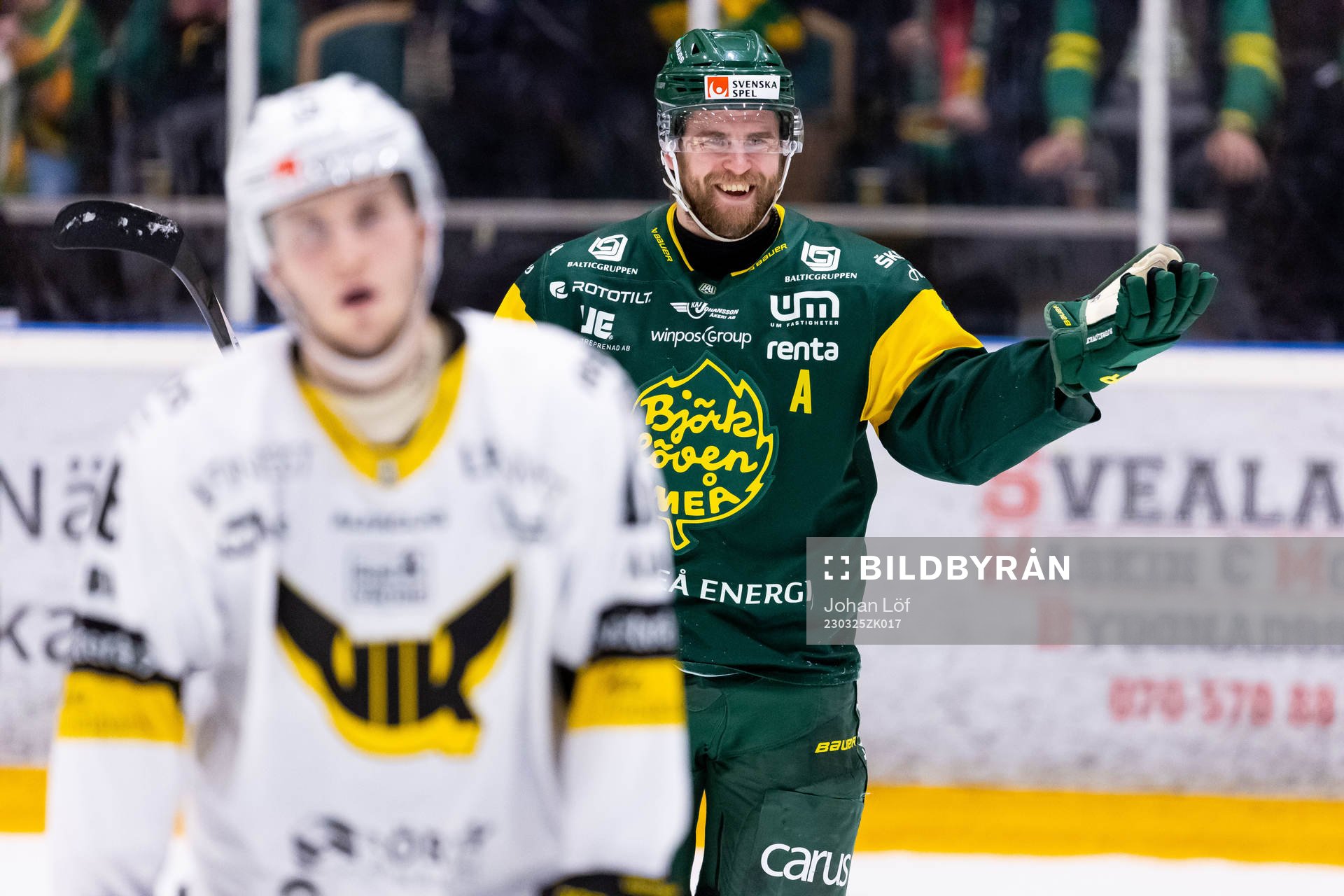 Björklövens Alexander Wiklund jublar